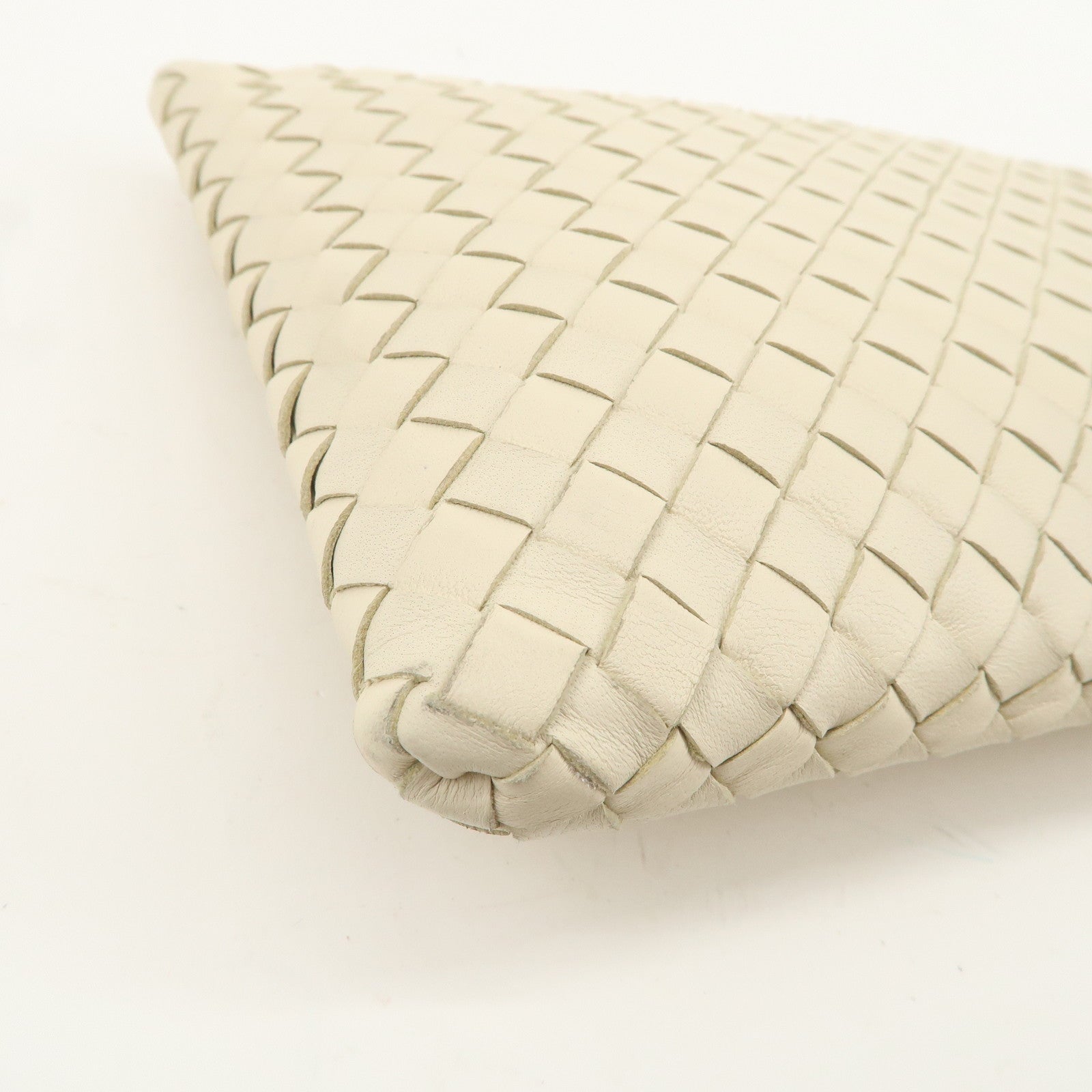 BOTTEGA VENETA Intrecciato Leather Pouch Cosmetic Pouch Ivory