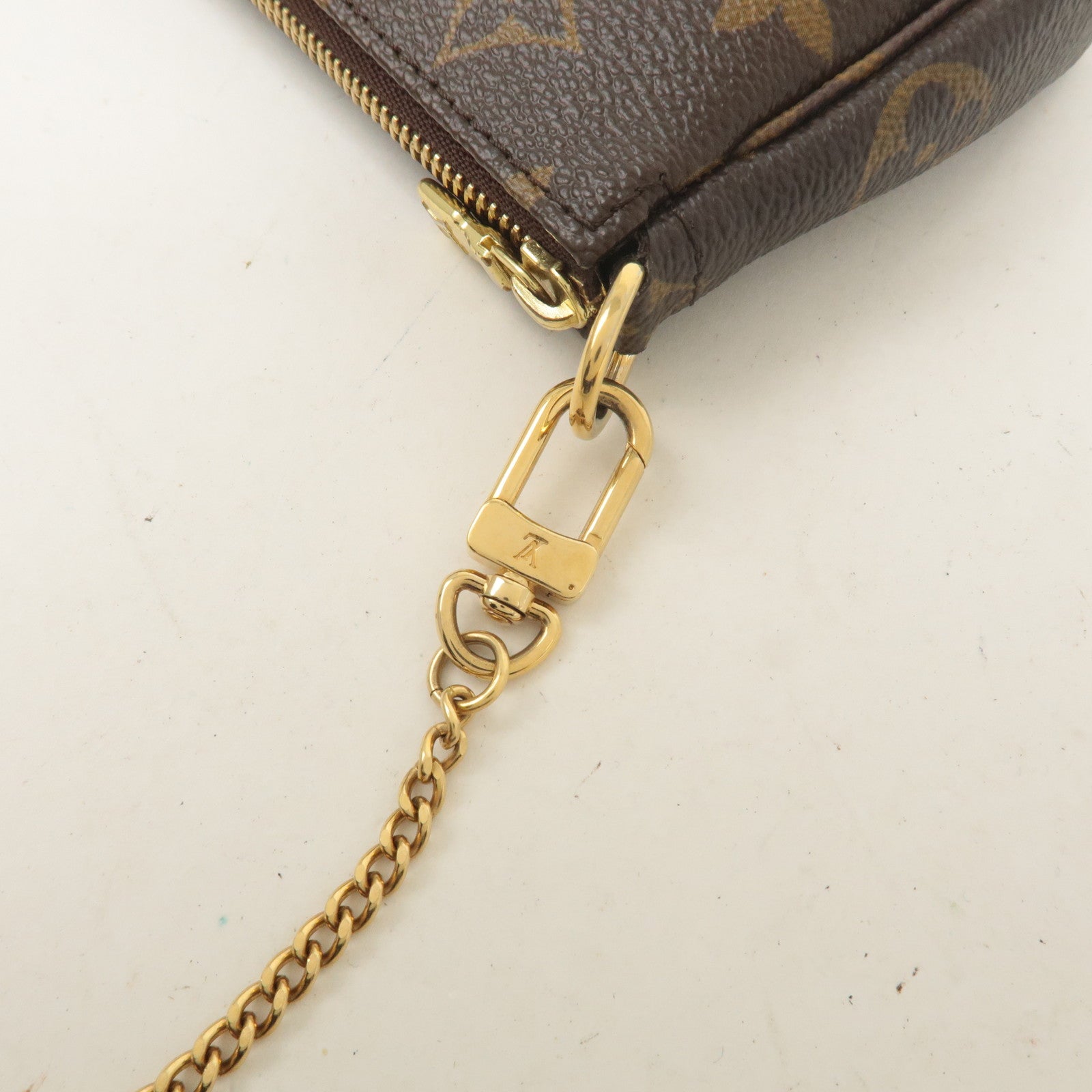 Louis Vuitton Monogram T&B Mini Pochette Accessoires Pouch M60153