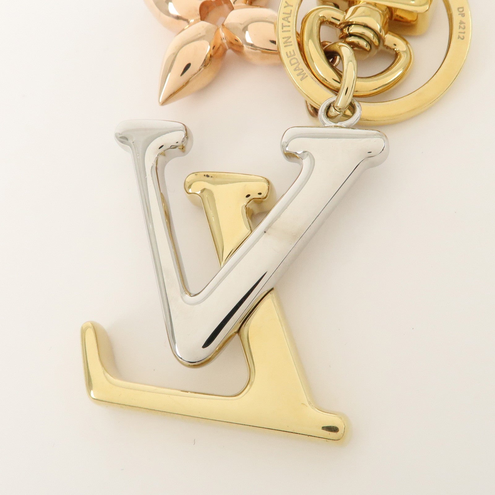 Louis Vuitton LV New Wave Key Chain Key Charm Gold M68449 Used