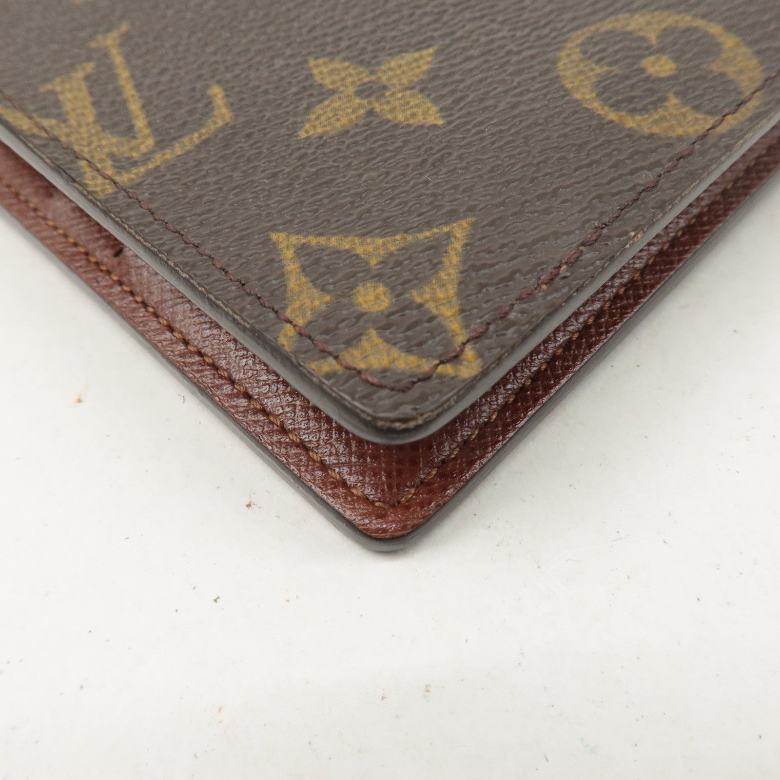 Louis Vuitton Monogram Portefeuille Marco Bi-fold Wallet M61675