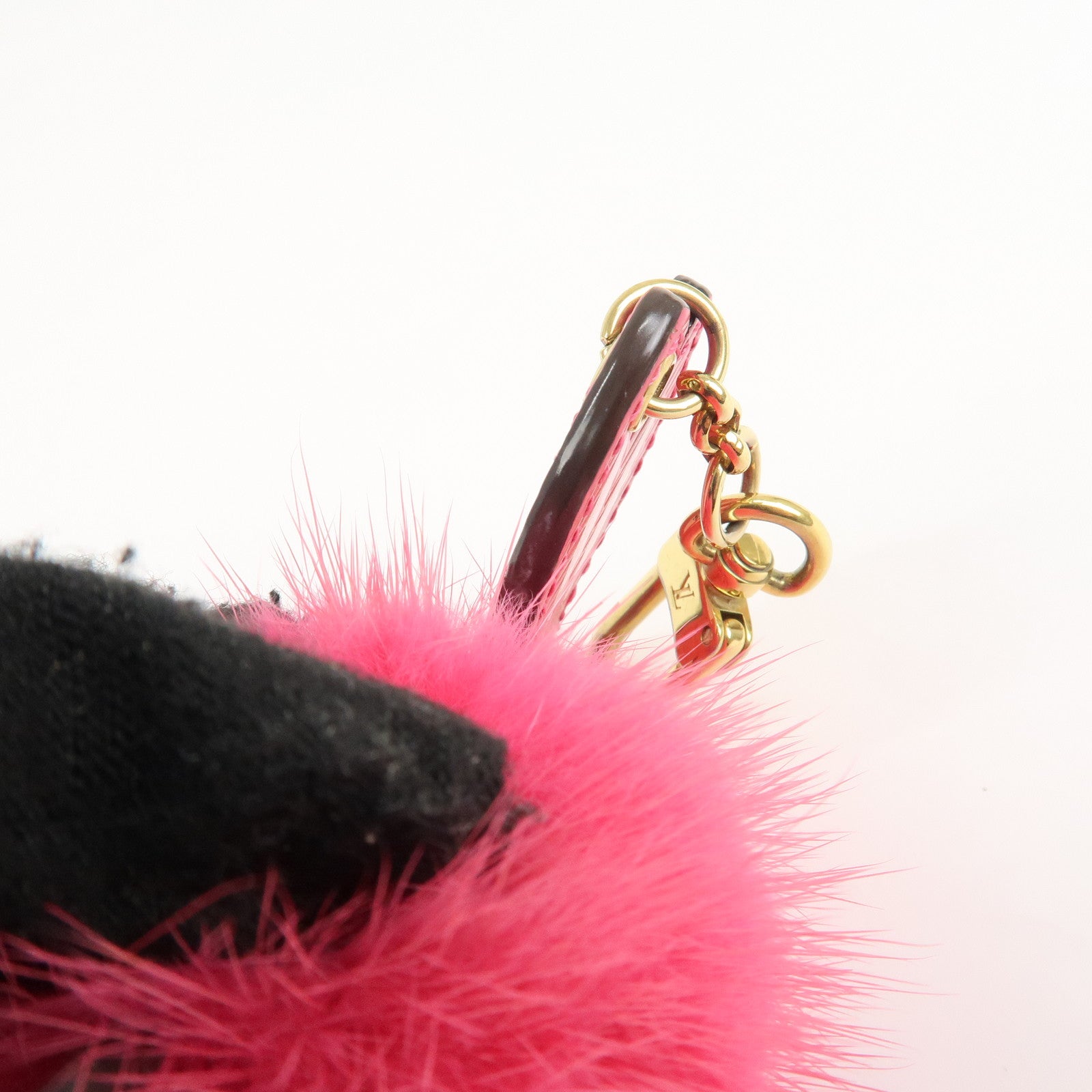 Louis Vuitton Porte Cles Mother
s Day Fur Bag Charm Rabbit M62571 Used