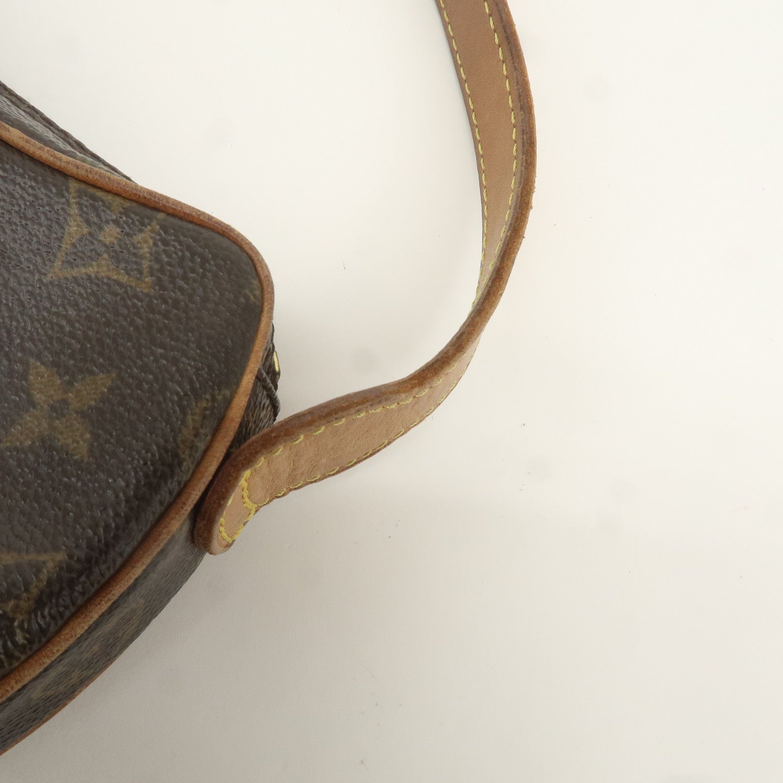 Louis Vuitton Monogram Pochette Croissant Shoulder Bag M51510