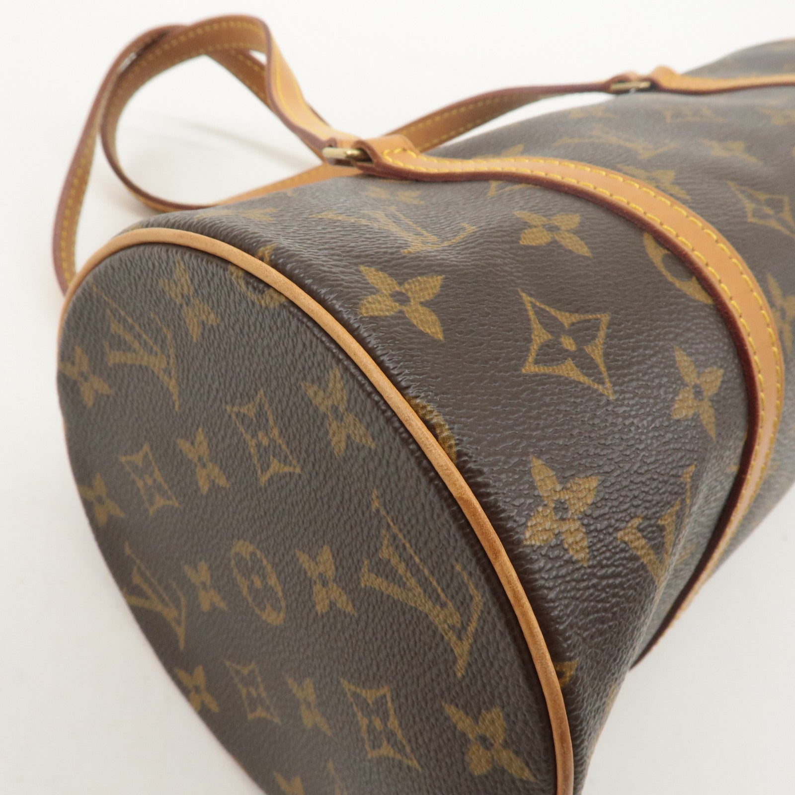 Louis Vuitton Monogram Papillon 30 Hand Bag 
Pouch Brown M51385