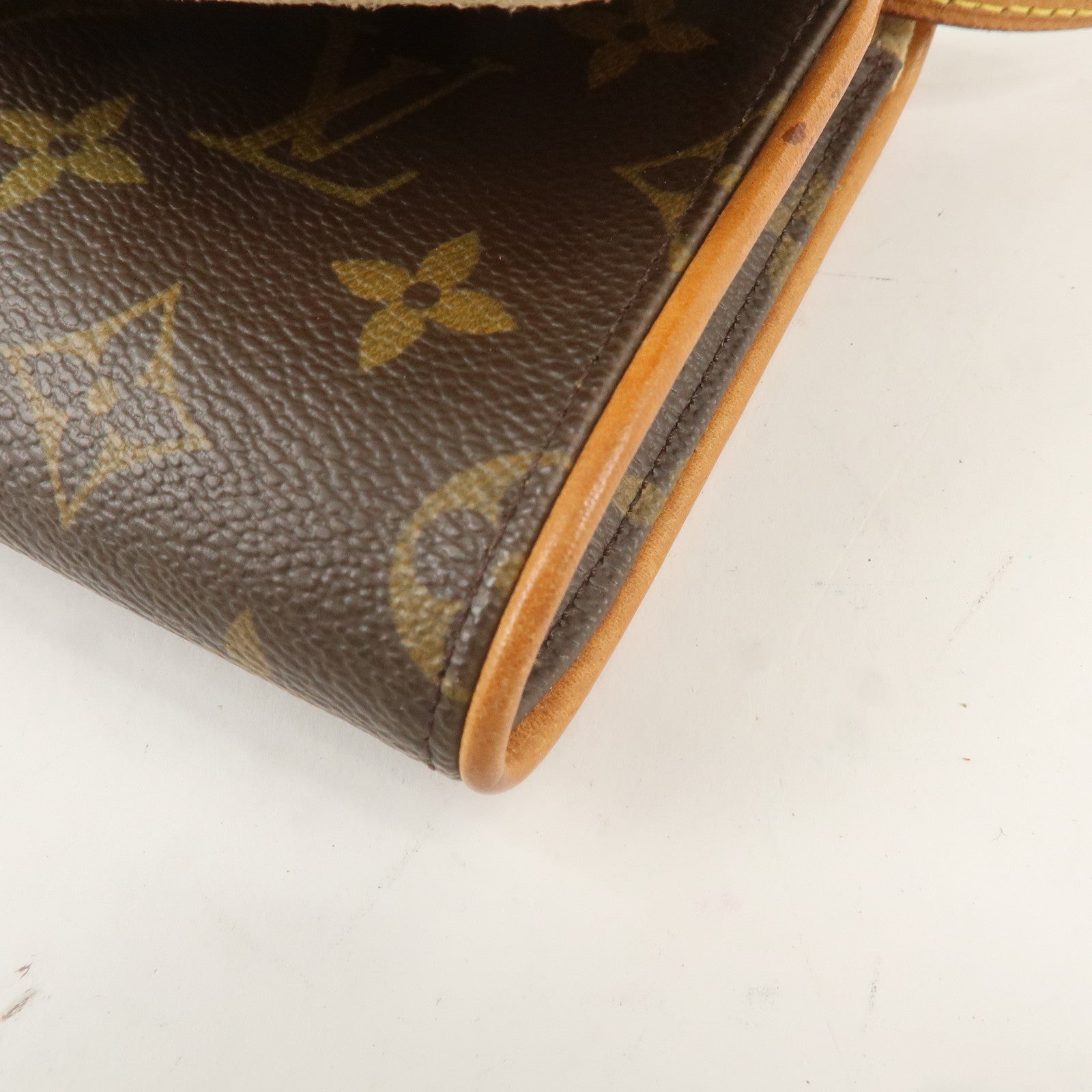 Louis Vuitton Monogram Pochette Twin GM 2Way Bag Brown M51852