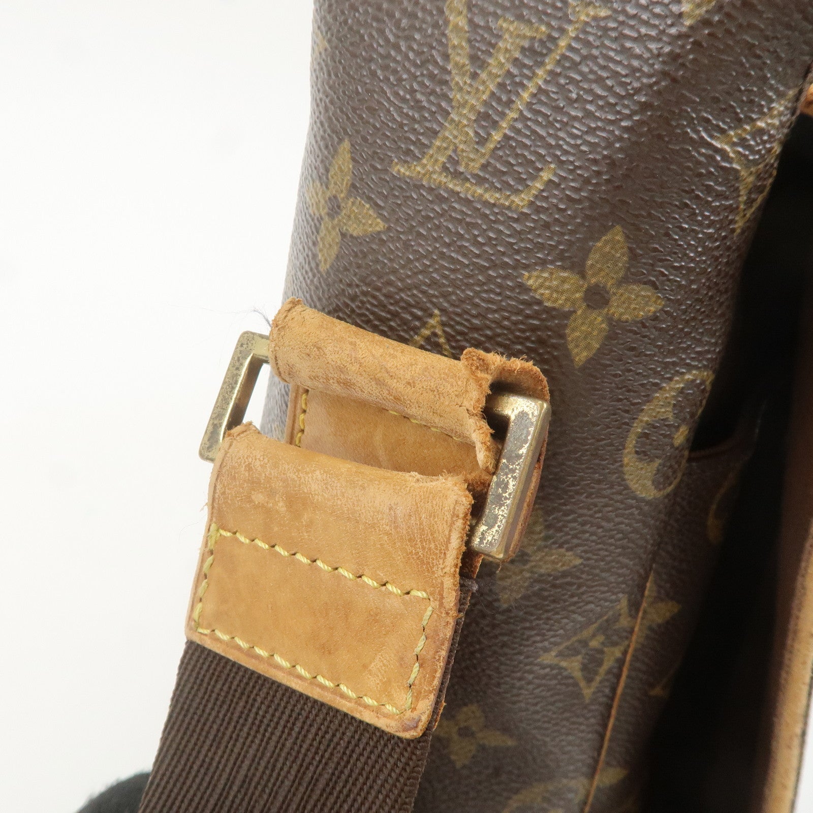 Louis Vuitton Monogram Abbesses Messenger Bag Hand Bag M45257