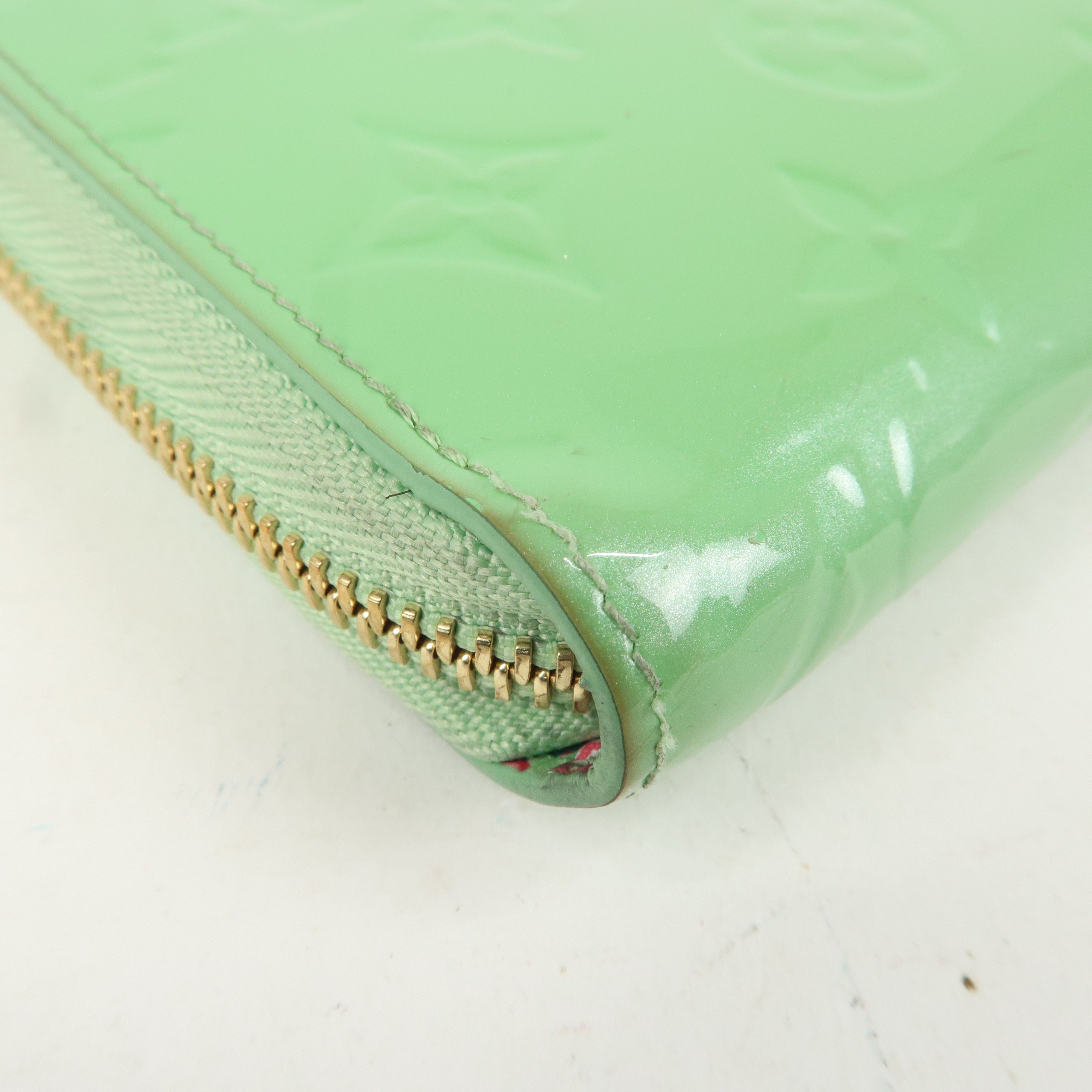 Louis Vuitton Monogram Vernis Zippy Wallet Light Green M82065