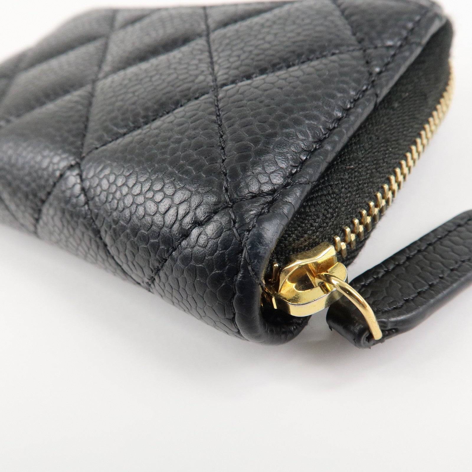 CHANEL Matelasse Caviar Skin Zipper Around Coin Case Black AP0216