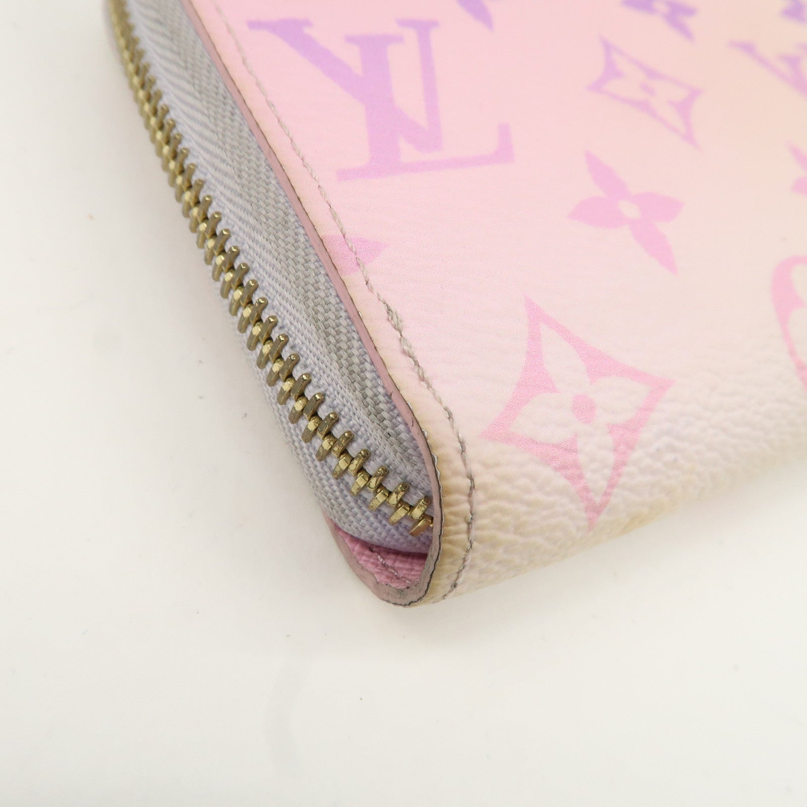 Louis Vuitton Monogram Spring in the City Collection Zippy Wallet Used