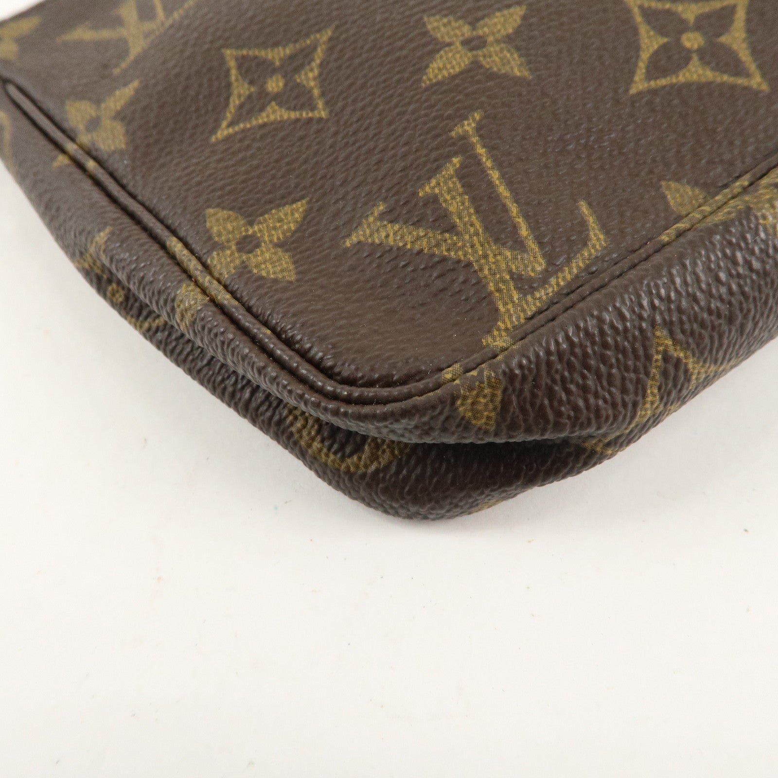 Louis Vuitton Monogram Pochette Accessoir Hand Bag Brown M51980