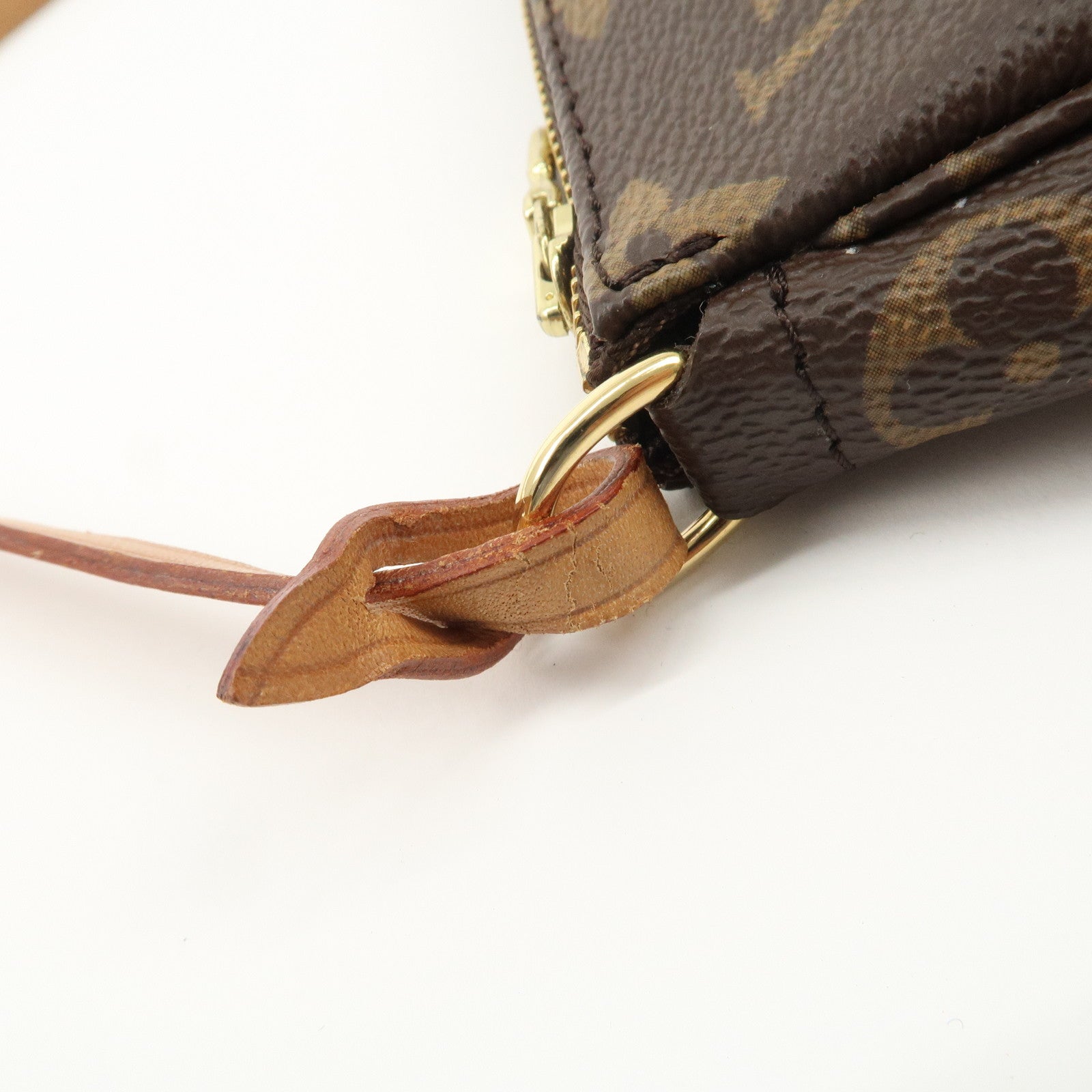 Louis Vuitton Monogram Pochette Accessoires Pouch M51980