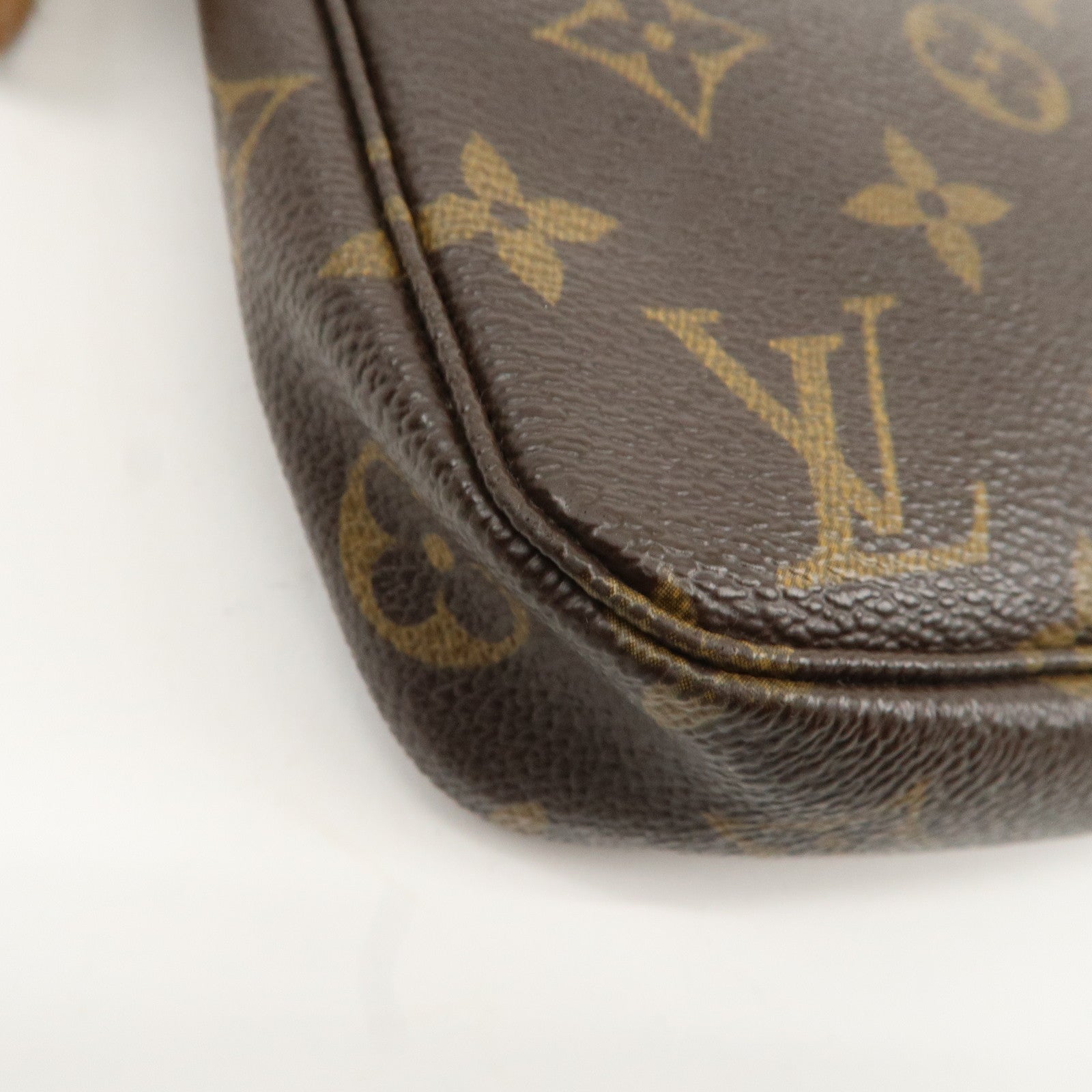 Louis Vuitton Monogram Pochette Accessoires Pouch M51980