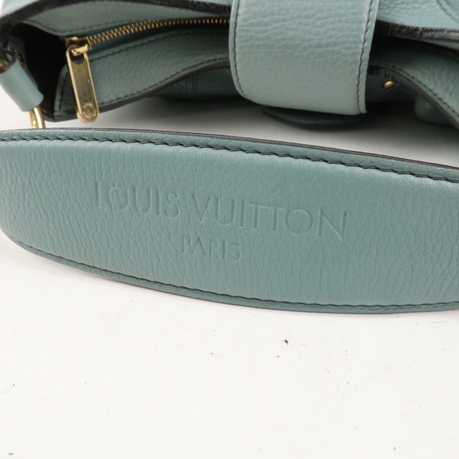 Louis Vuitton Monogram Mahina Solar PM Hand Bag Blue Shell M93444