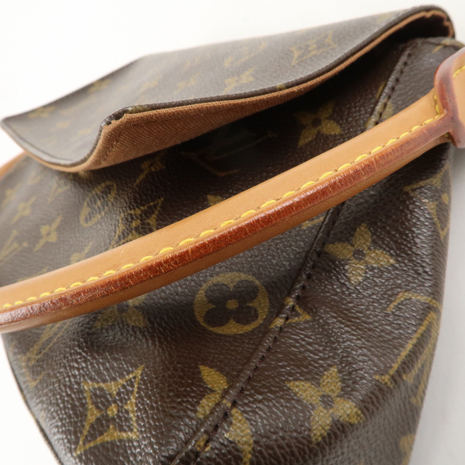 Louis Vuitton Monogram Mini Looping Shoulder Bag Hand Bag M51147