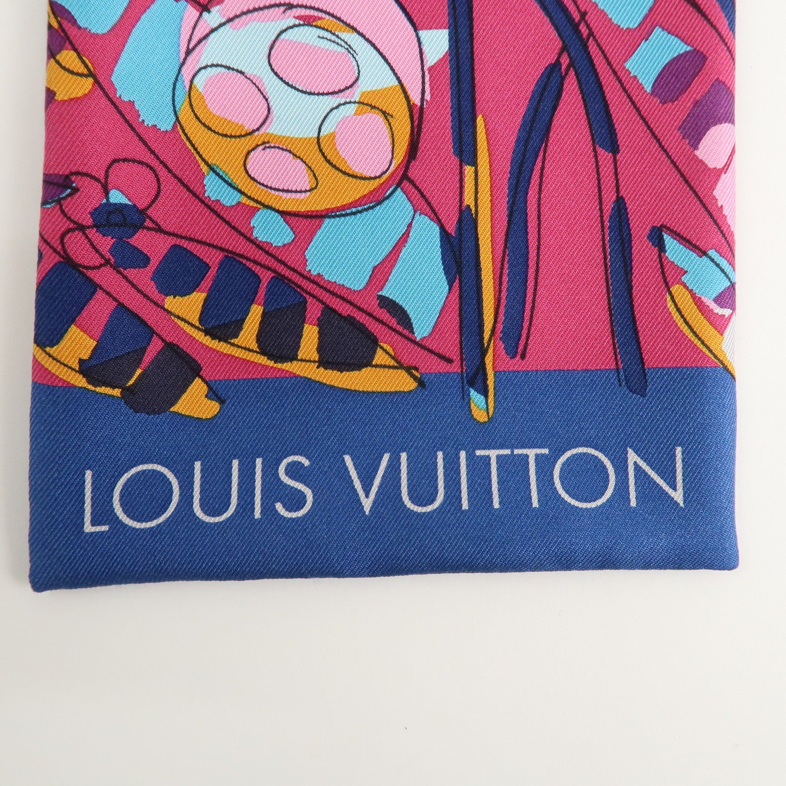 Louis Vuitton 100% Silk Bandeau Monogram Jungle Scarf Purple Used