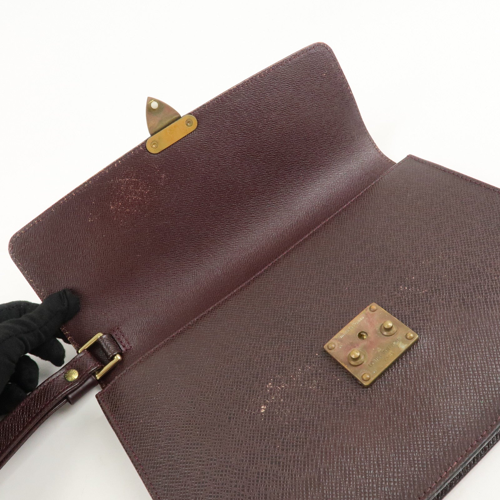 Louis Vuitton Set of 2 Taiga Clutch Bag Second Bag Acajou M30186