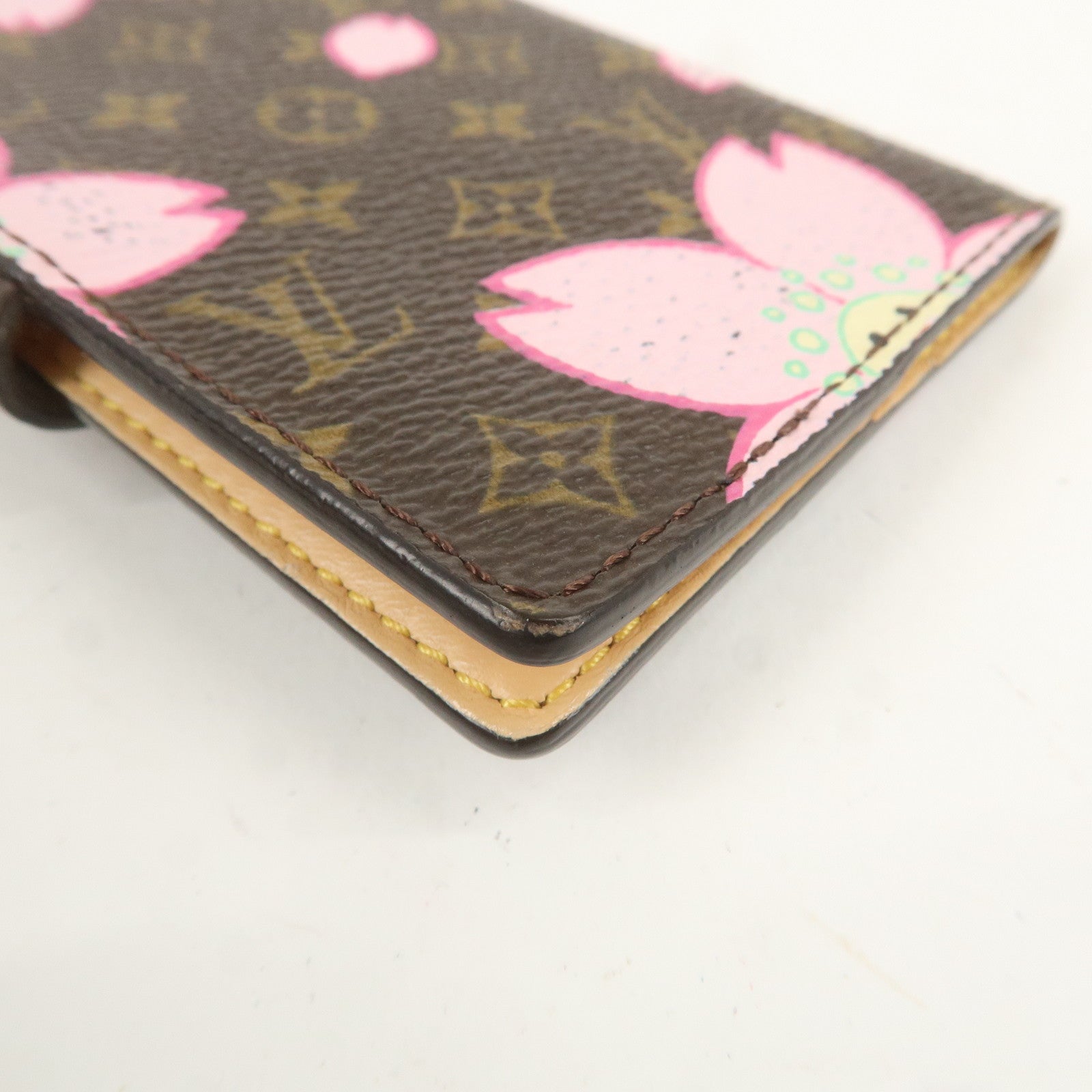 Louis Vuitton Cherry Blossom Agenda Mini Planner Cover M92021