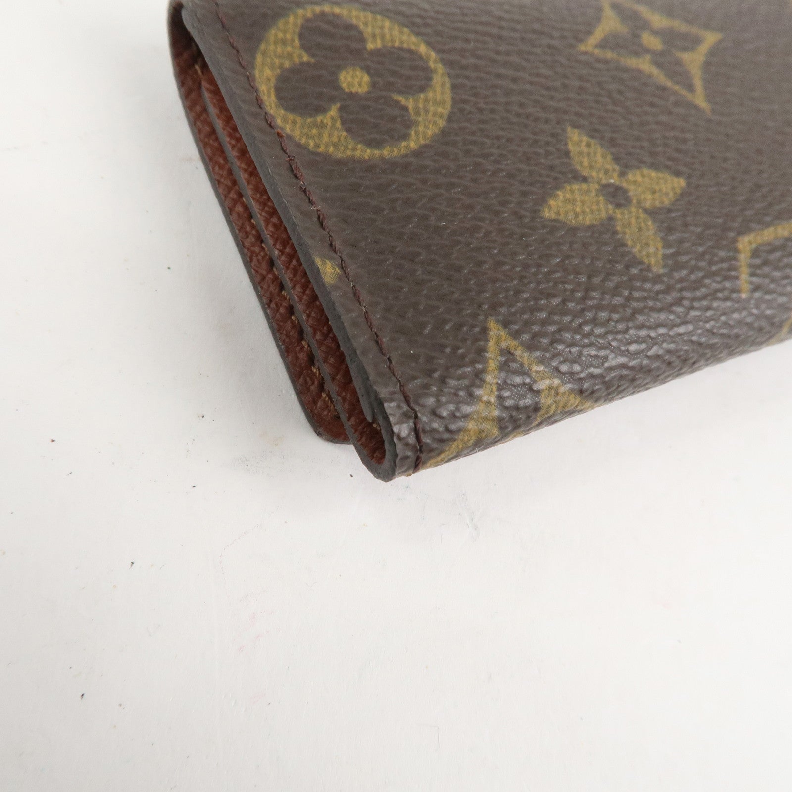 Louis Vuitton Monogram Multicles 4 Key Case Key Holder M62631