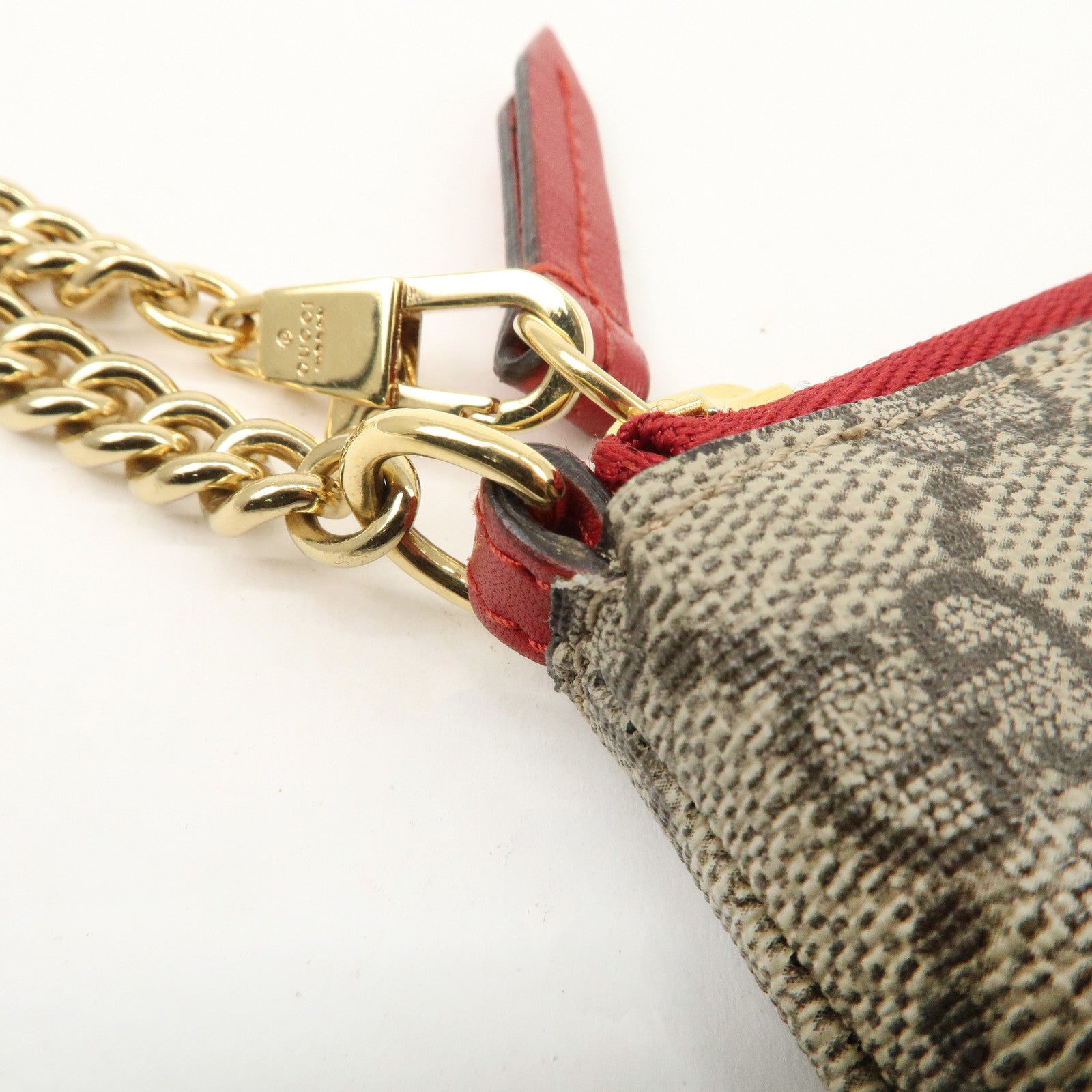 GUCCI Holiday Collection GG Supreme Kingsnake Chain Pouch Used