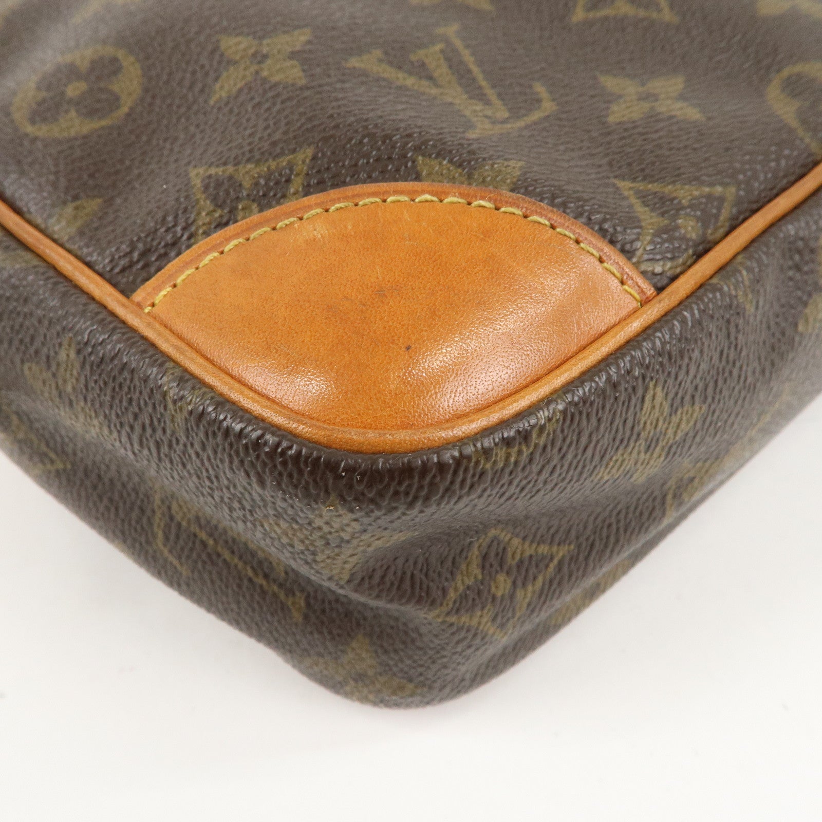 Louis Vuitton Monogram Compiegne 28 Pouch Clutch Bag M51845