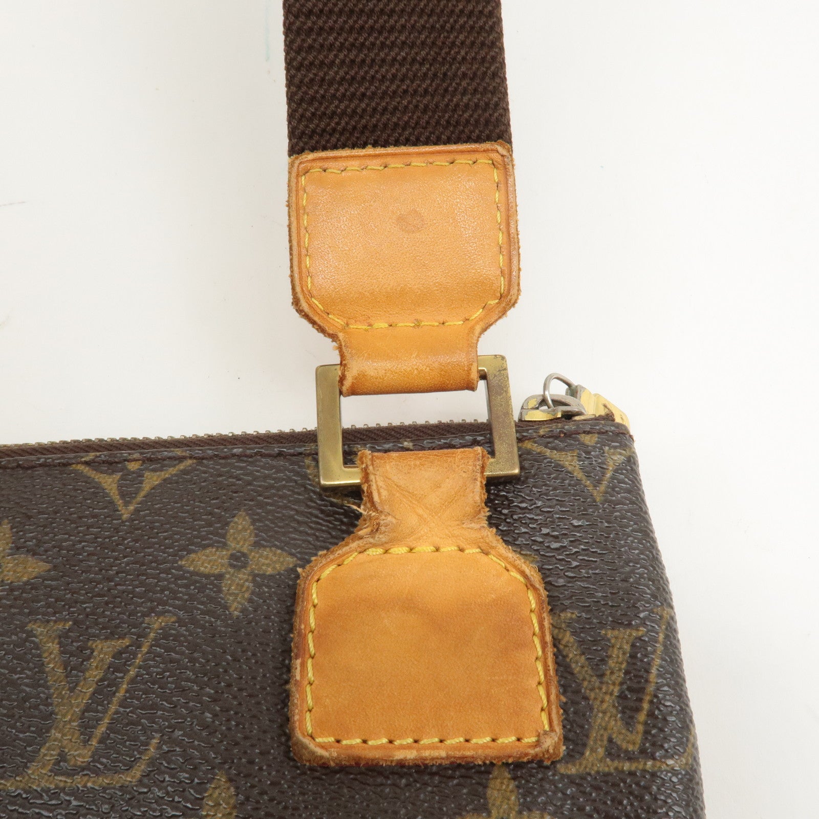 Louis Vuitton Monogram Pochette Bosphore Shoulder Bag M40044