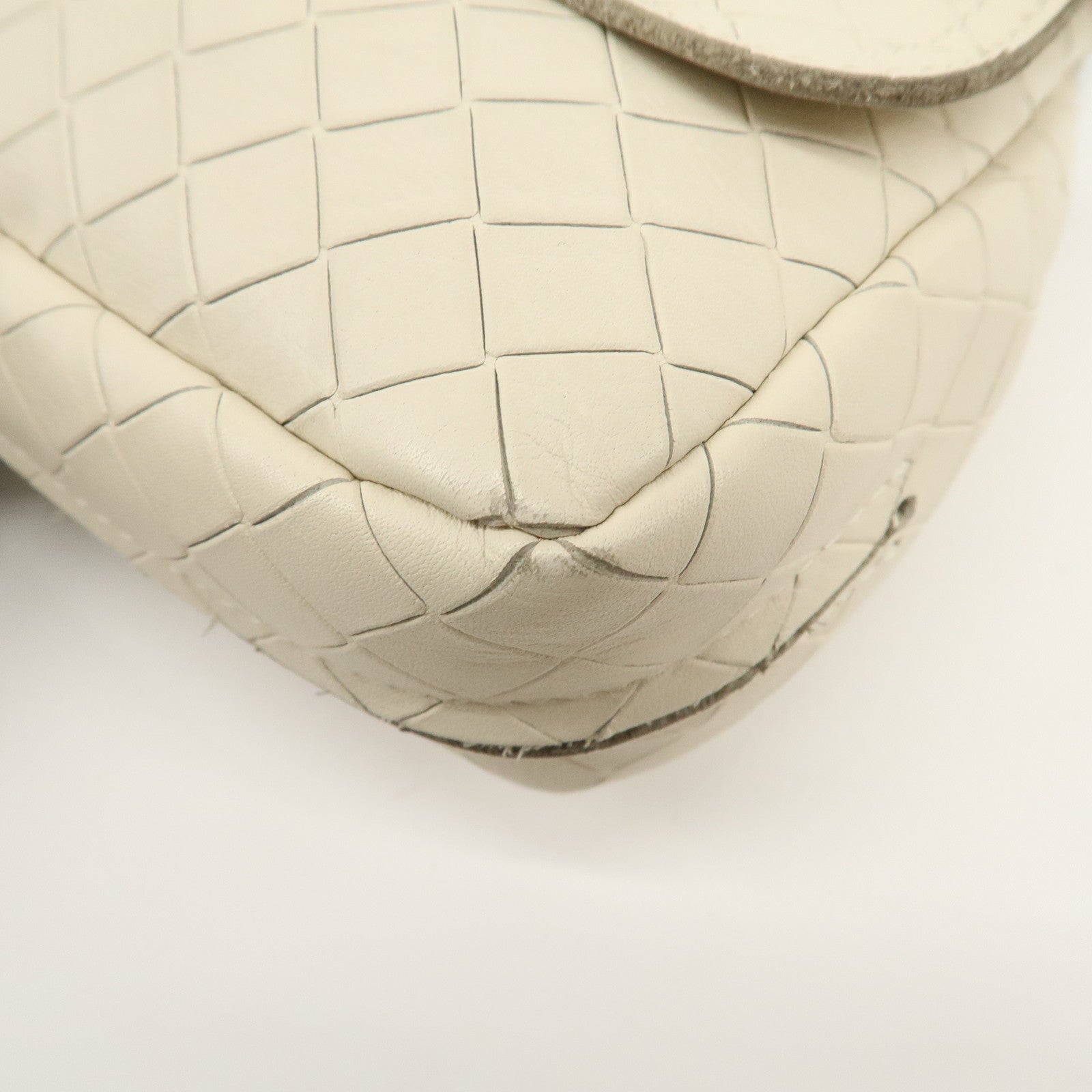 BOTTEGA VENETA Intreccio Mirage Leather Shoulder Bag White