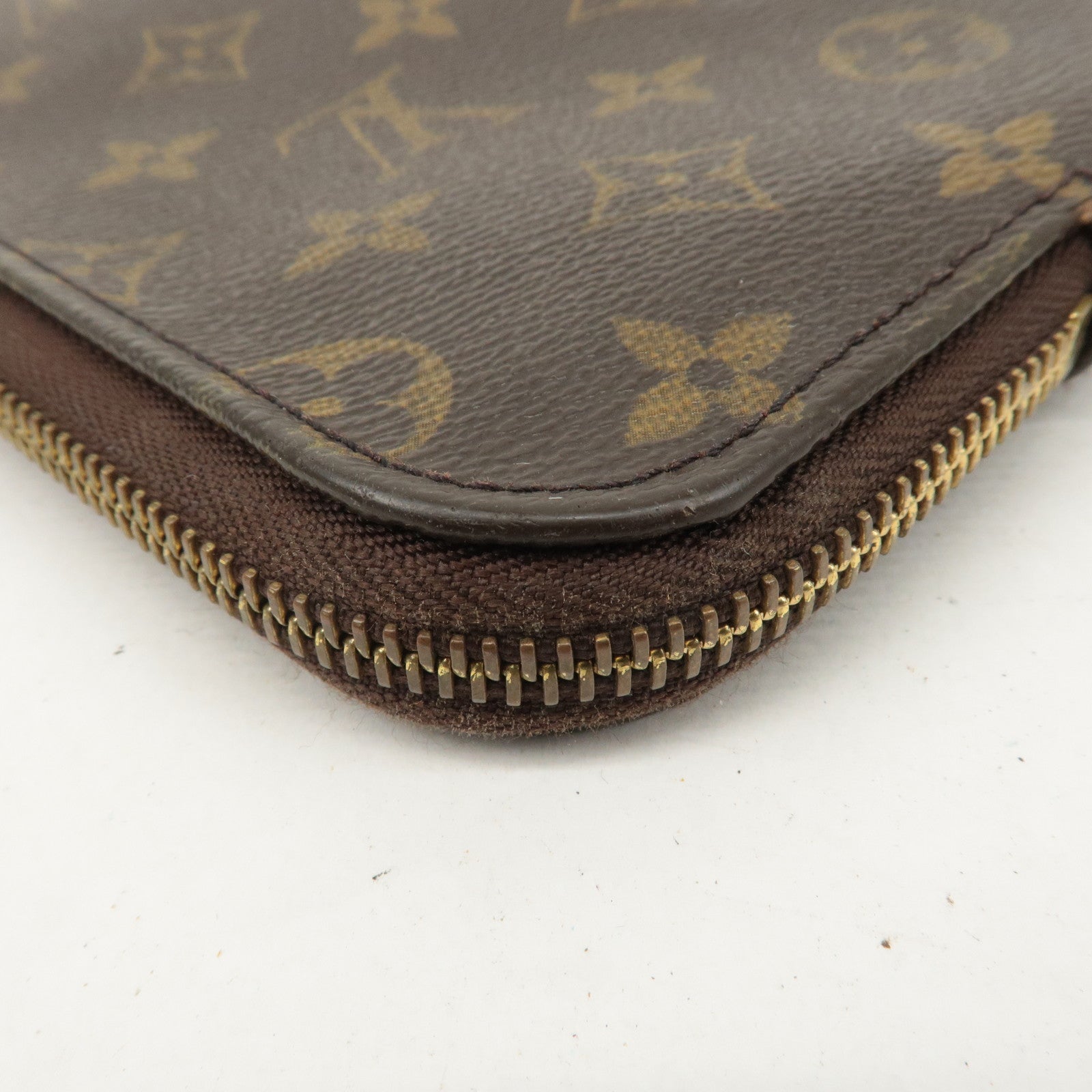 Louis Vuitton Monogram Posh Documents Clutch Bag M53456