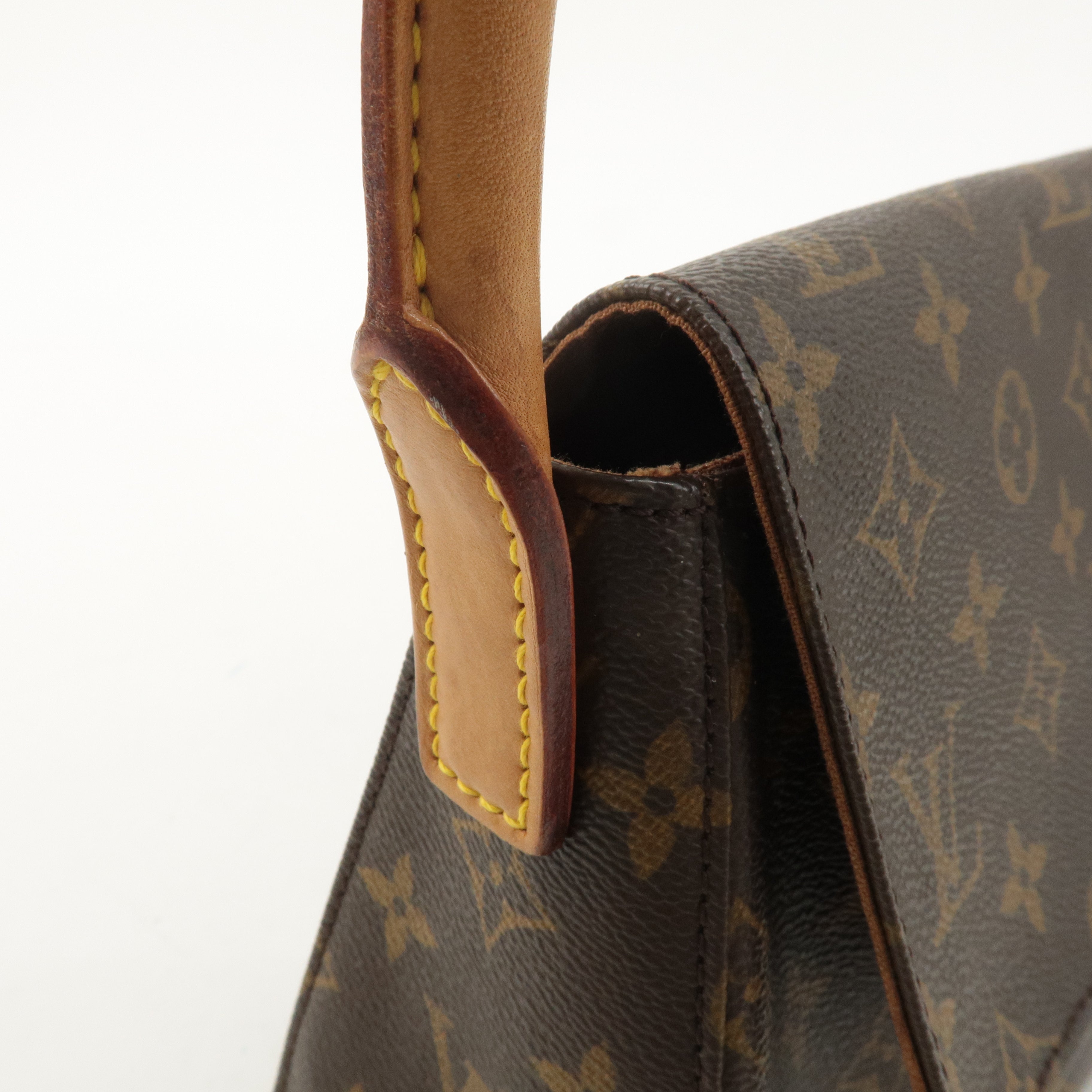 Louis Vuitton Monogram Mini Looping Shoulder Bag Hand Bag M51147