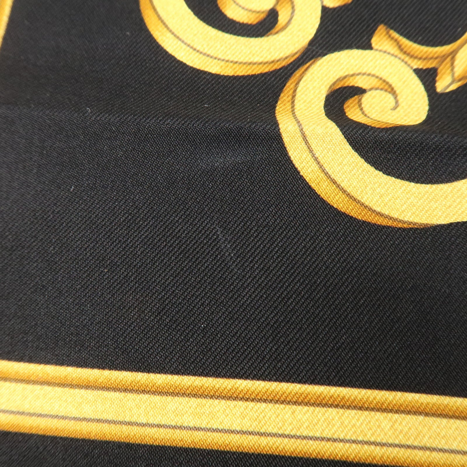 HERMES Silk 100% Carre 90 Scarf LES TUILERIES Black Gold Used