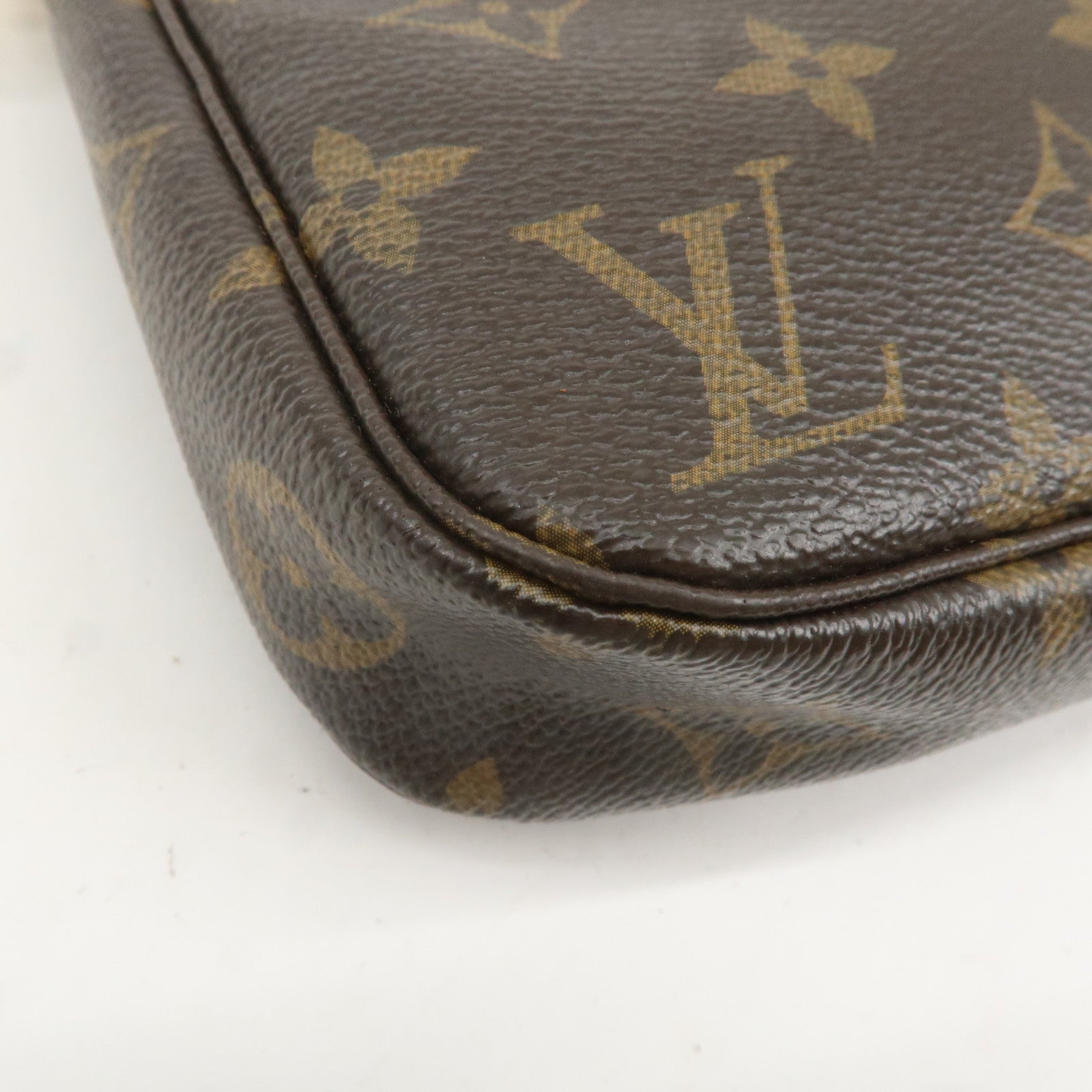 Louis Vuitton Monogram Pochette Accessoires Pouch M51980