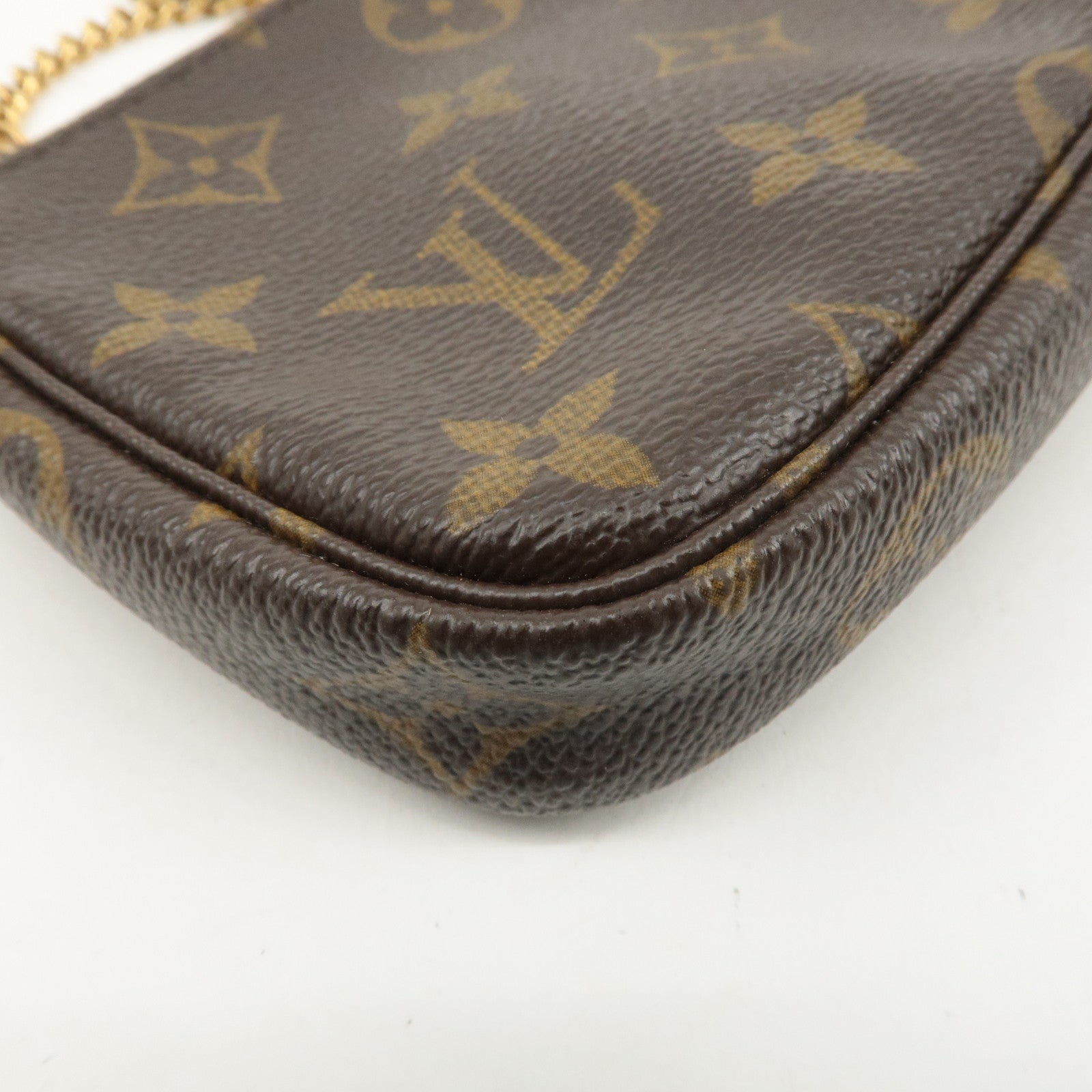 Louis Vuitton Monogram Mini Pochette Accessoires Pouch M58009