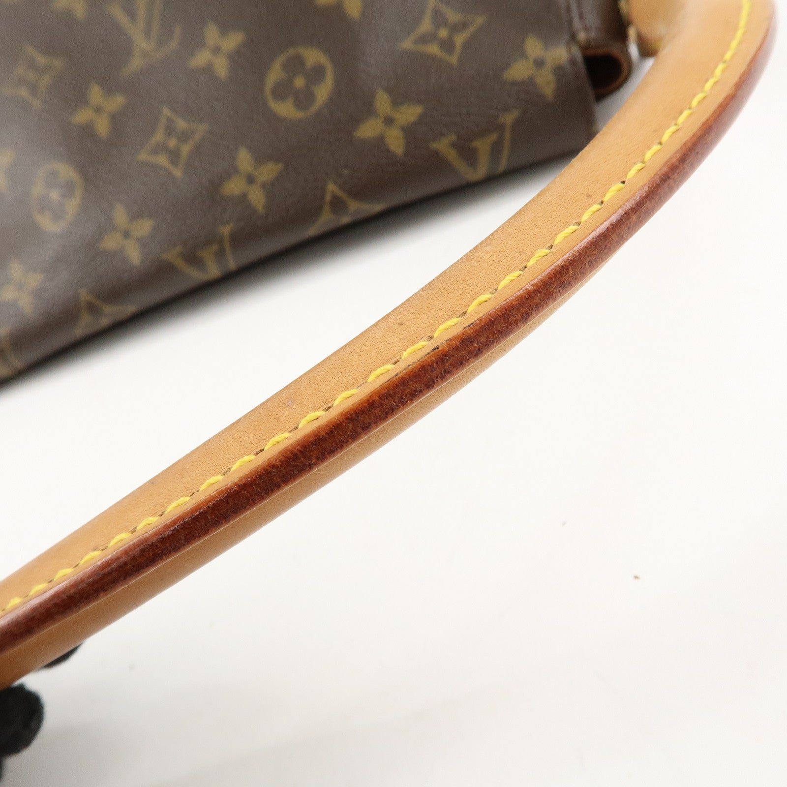 Louis Vuitton Monogram Mini Looping Shoulder Bag Hand Bag M51147