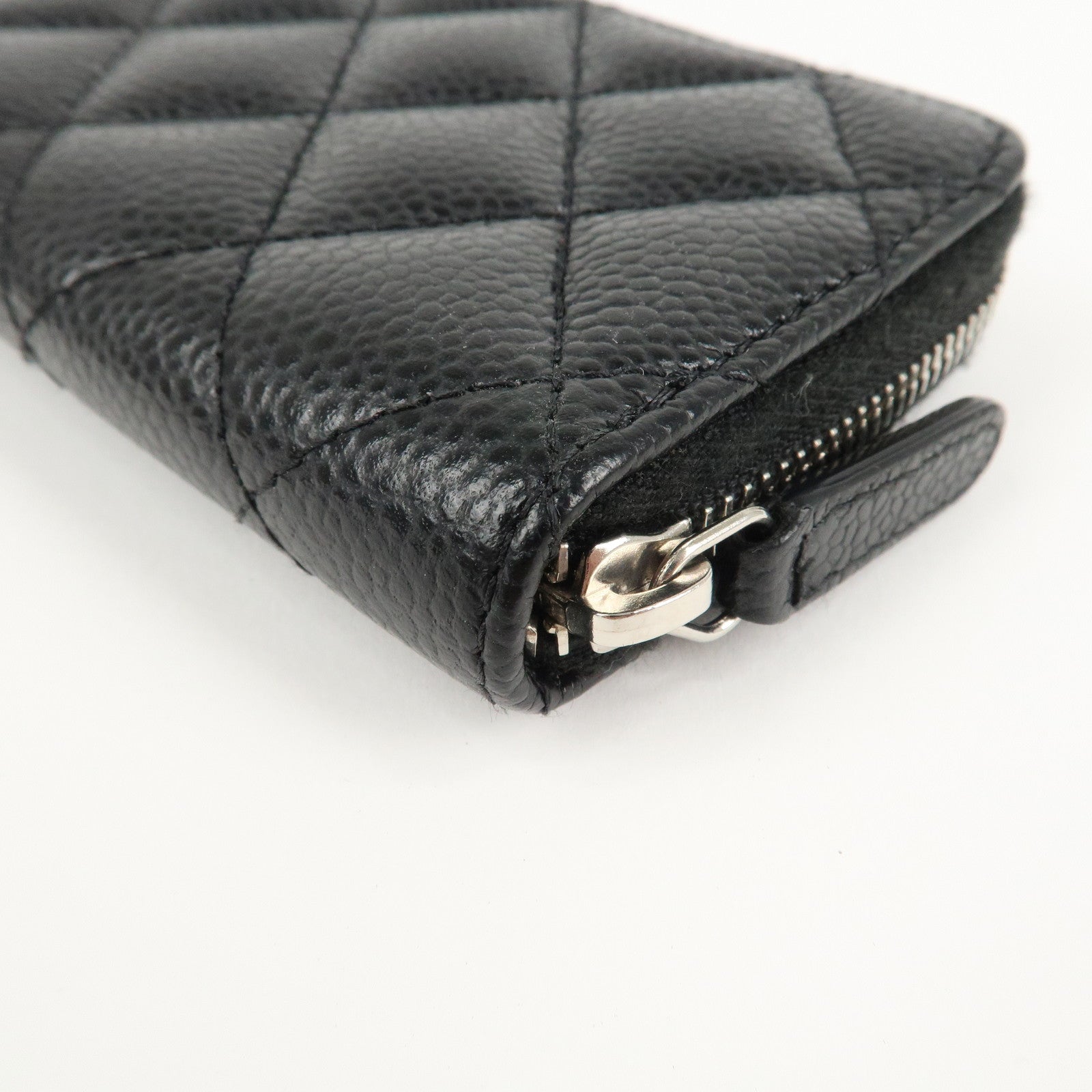 CHANEL Matelasse Caviar Skin Around Zipper Coin Case Black AP0216