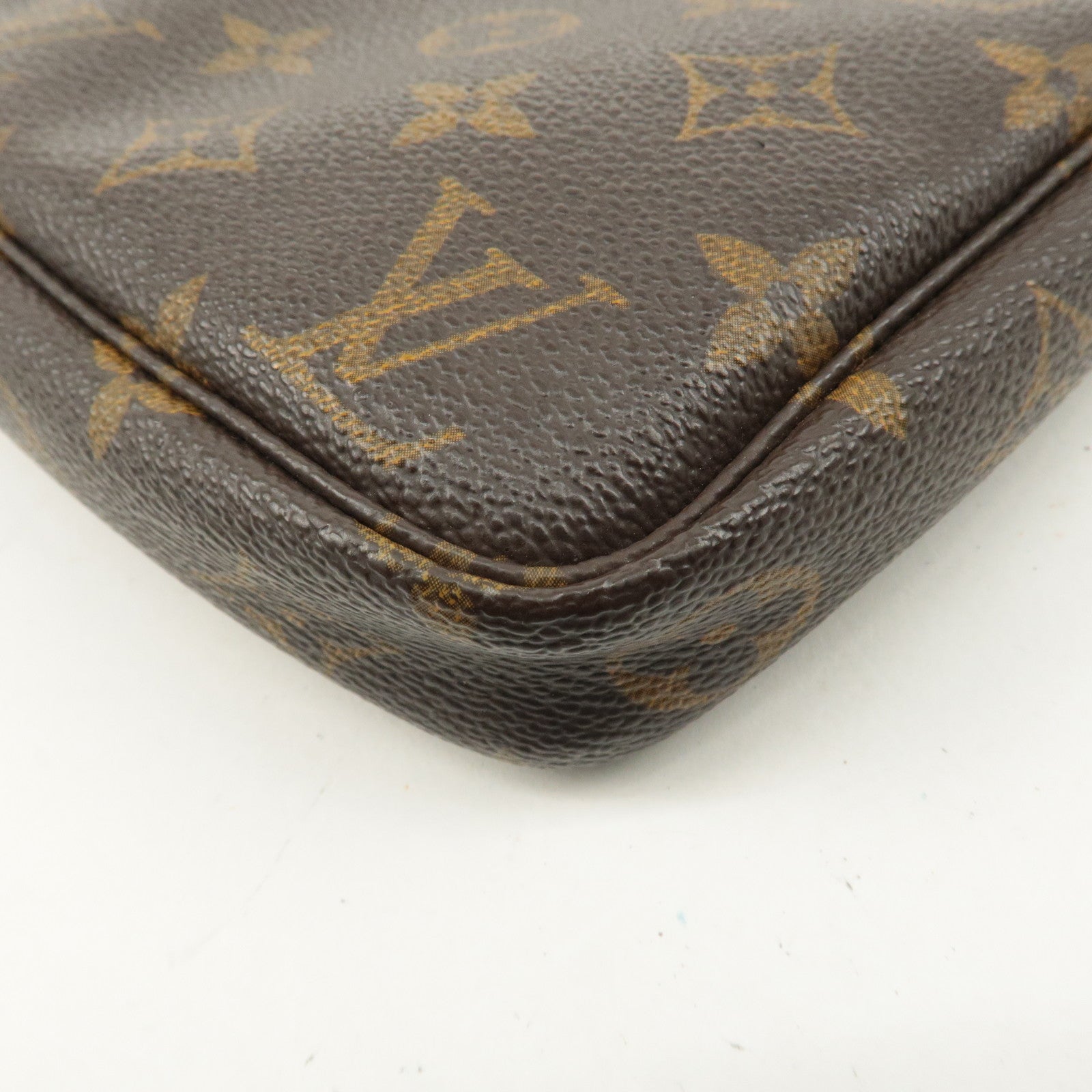 Louis Vuitton Monogram Pochette Accessoires Pouch M51980