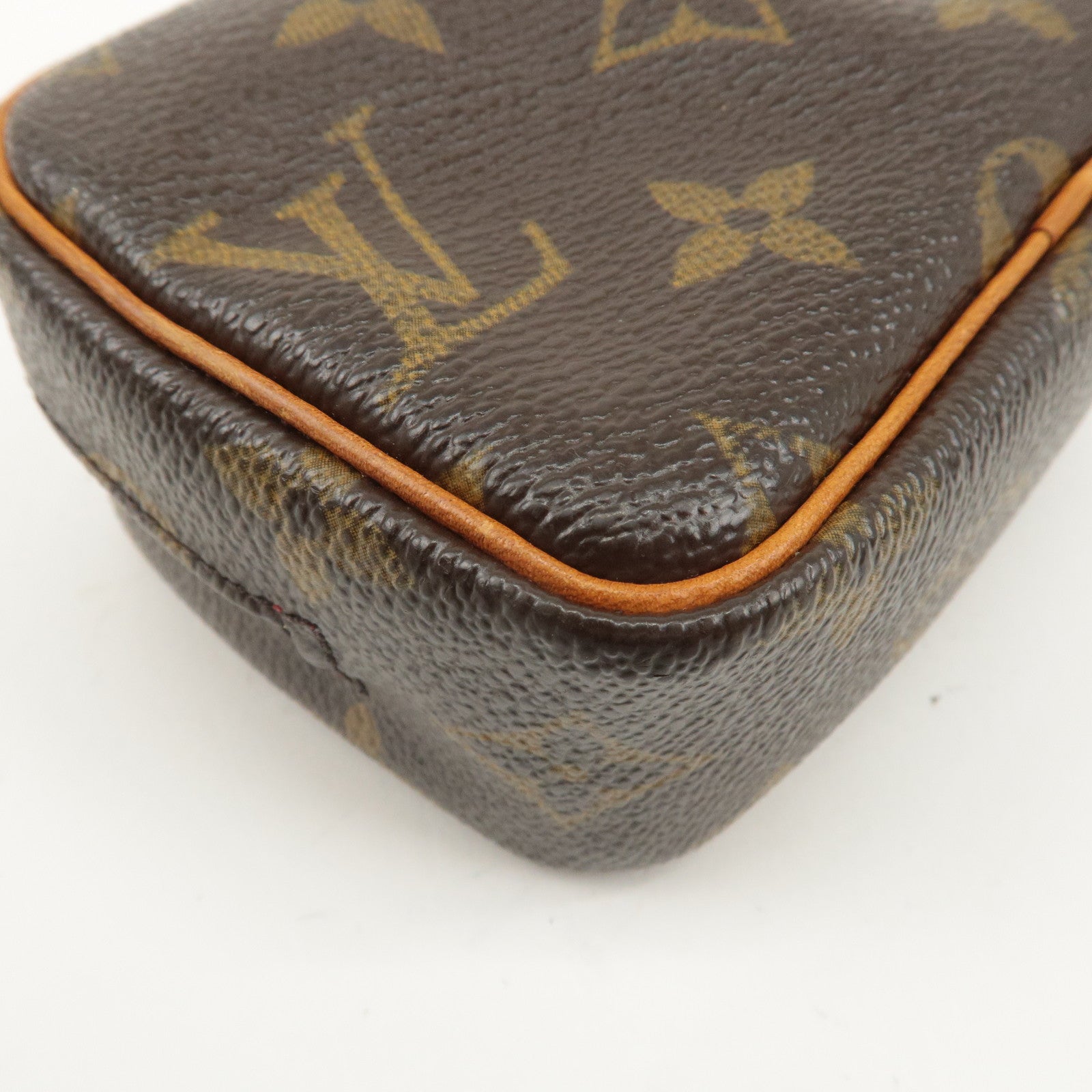 Louis Vuitton Monogram Trousse Wapity Pouch Camera Case M58030