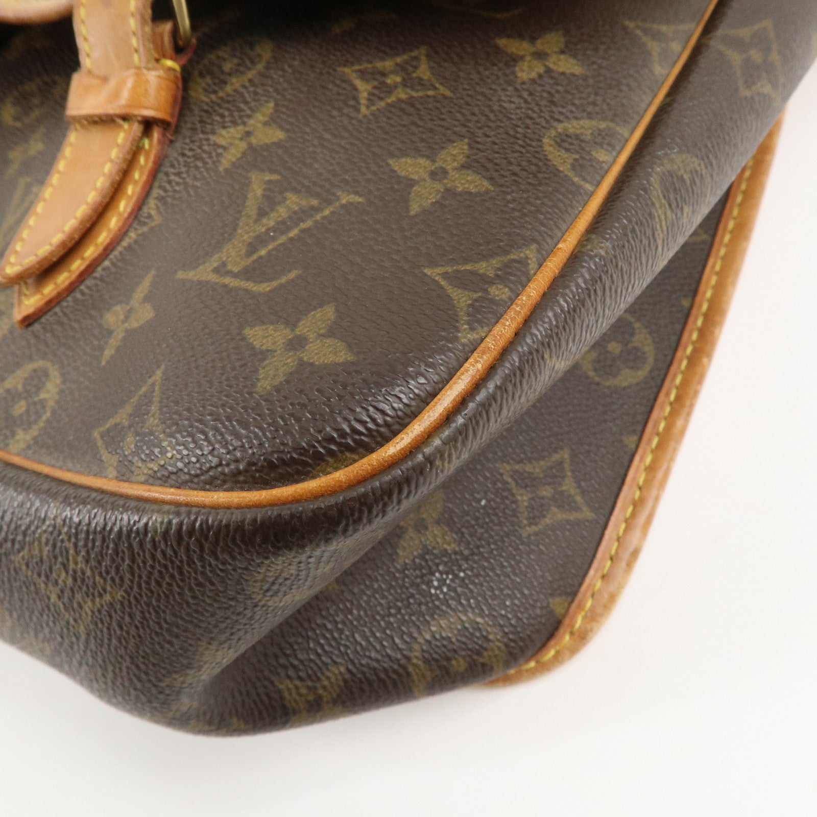 Louis Vuitton Monogram Gibessiﾃｨre GM Shoulder Bag M42249