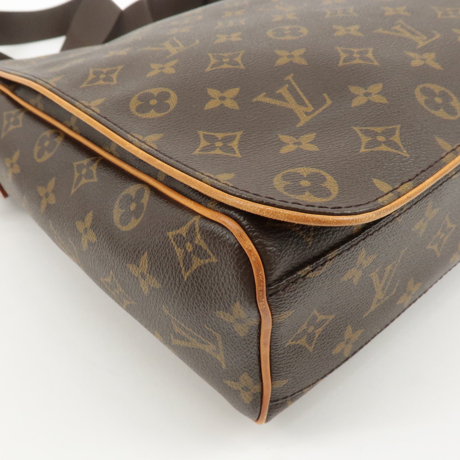 Louis Vuitton Monogram Abbesses Messenger Bag Hand Bag M45257