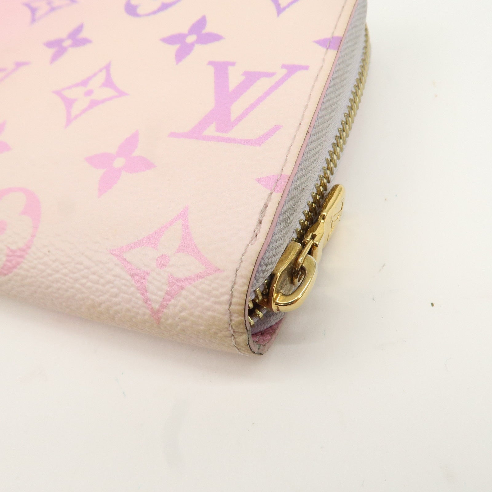 Louis Vuitton Monogram Spring in the City Collection Zippy Wallet Used