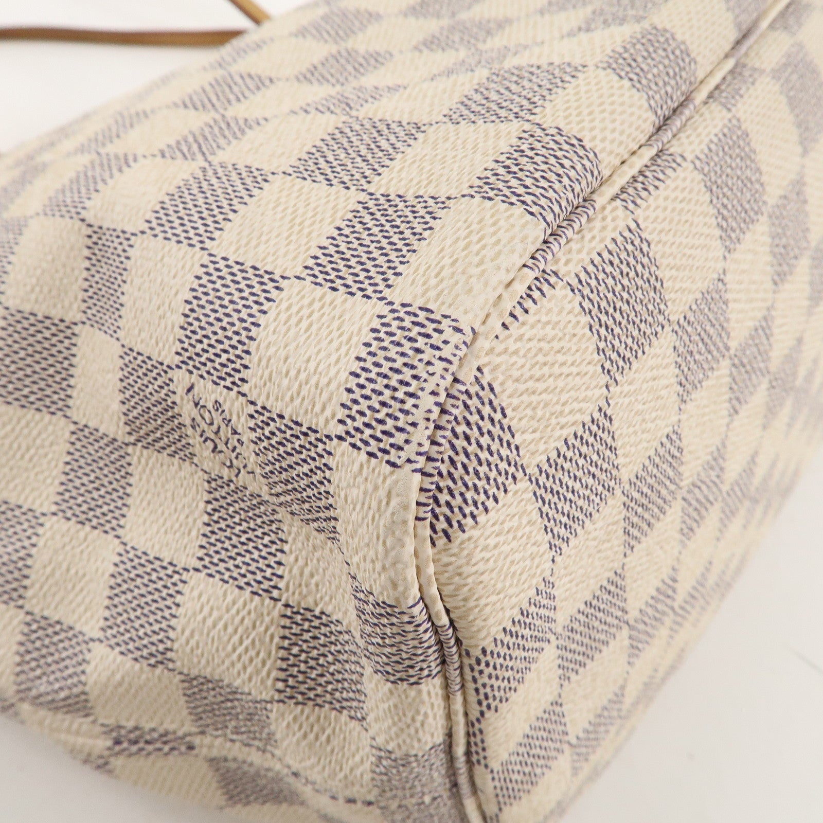 Louis Vuitton Damier Azur Neverfull MM Tote Bag N51107