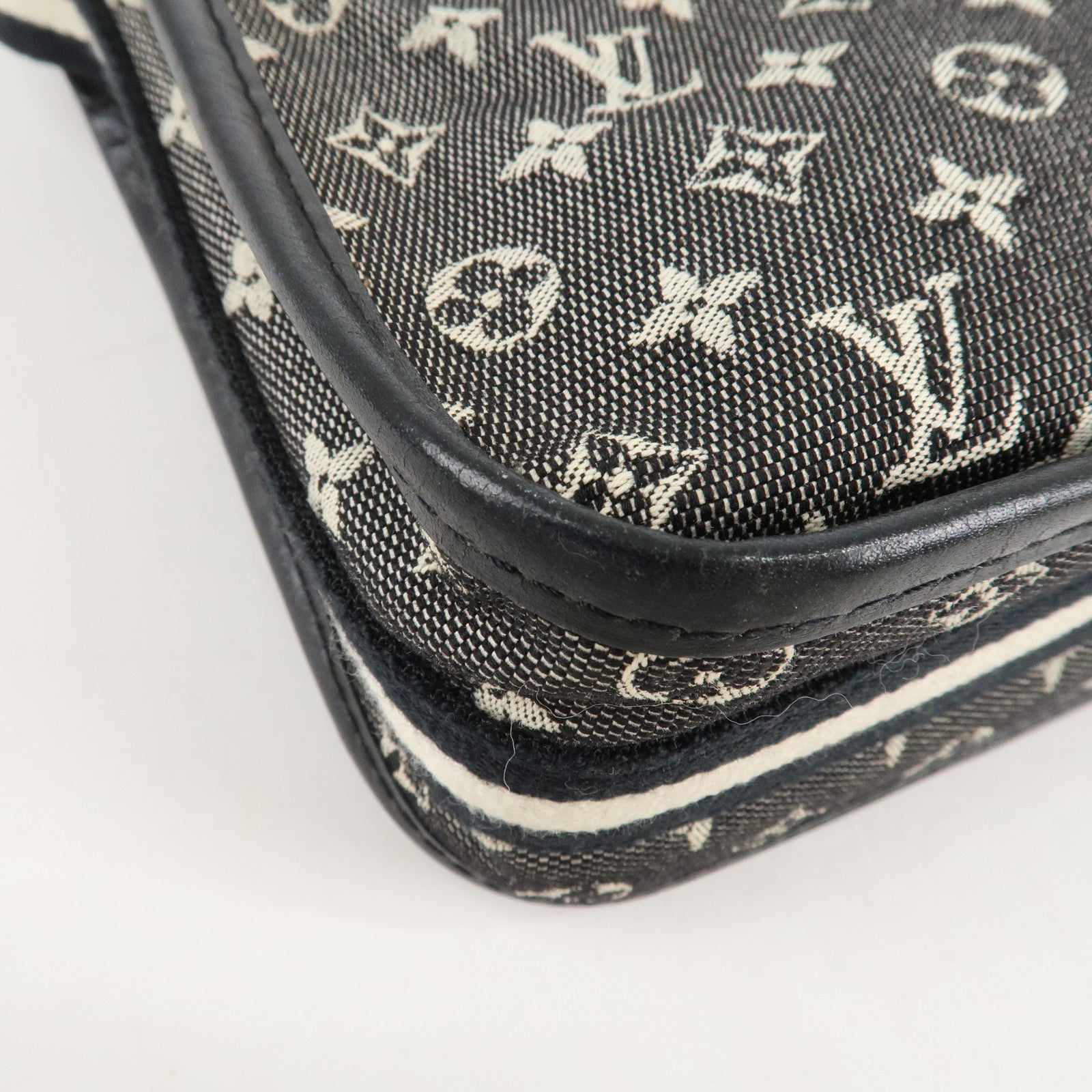 Louis Vuitton Monogram Mini Pochette Catrine Noir M92334