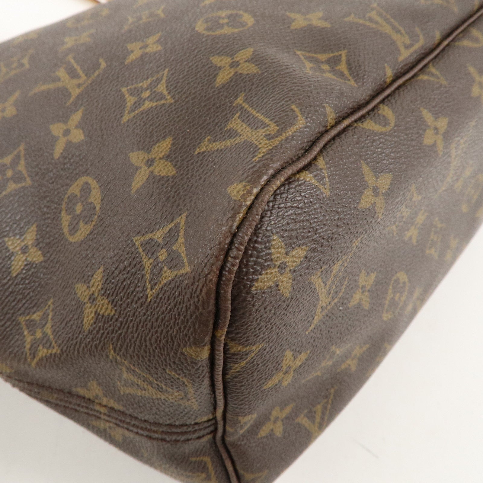 Louis Vuitton Monogram Neverfull MM Tote Bag Brown M40156