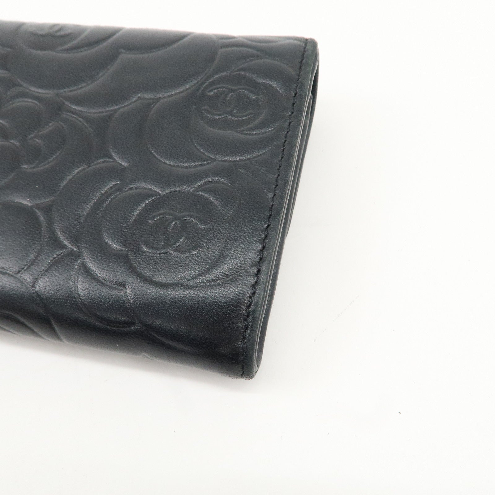 CHANEL Camelia Coco Mark Leather Bi-fold Long Wallet Black Used