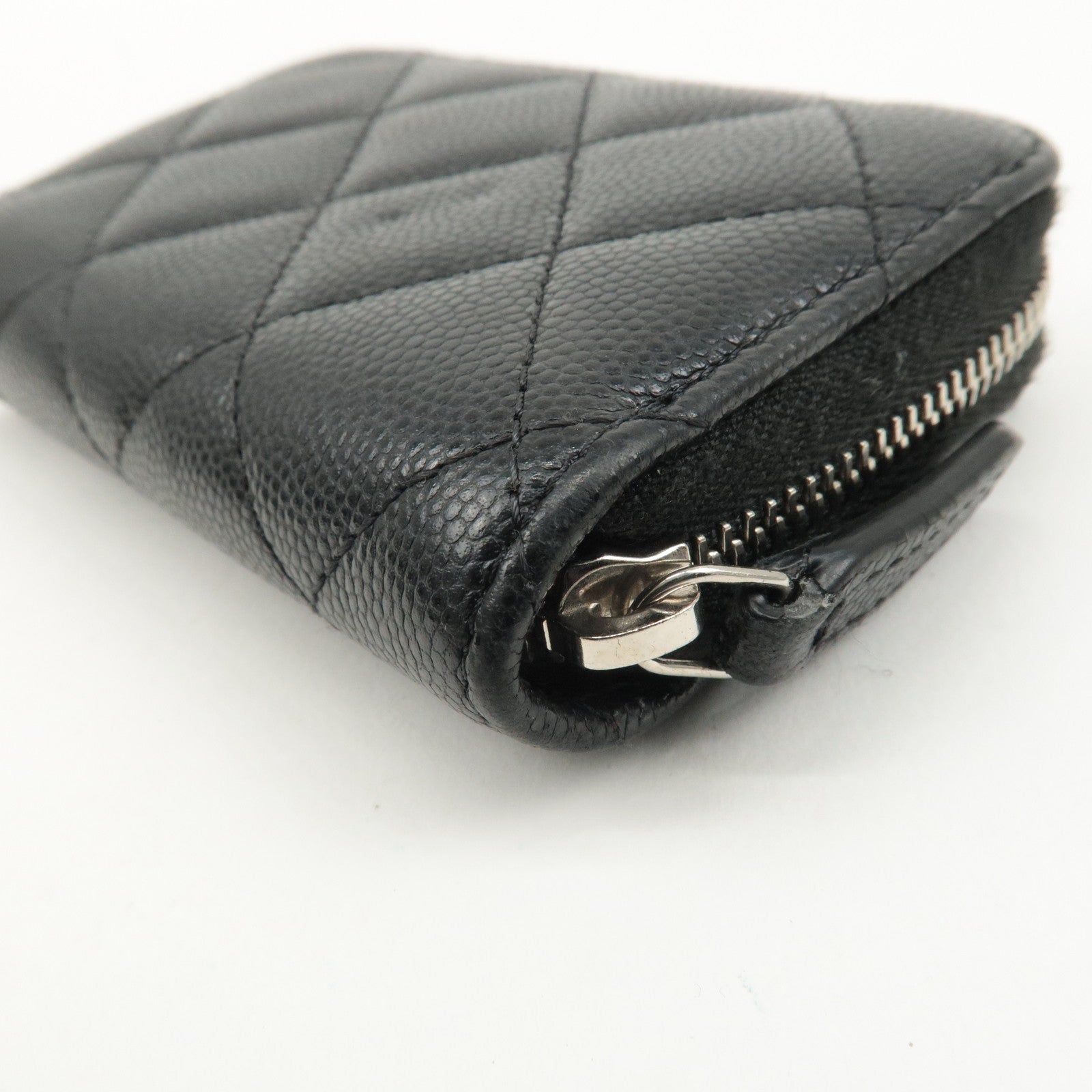 CHANEL Matelasse Caviar Skin Round Zipper Coin Case Black A69271