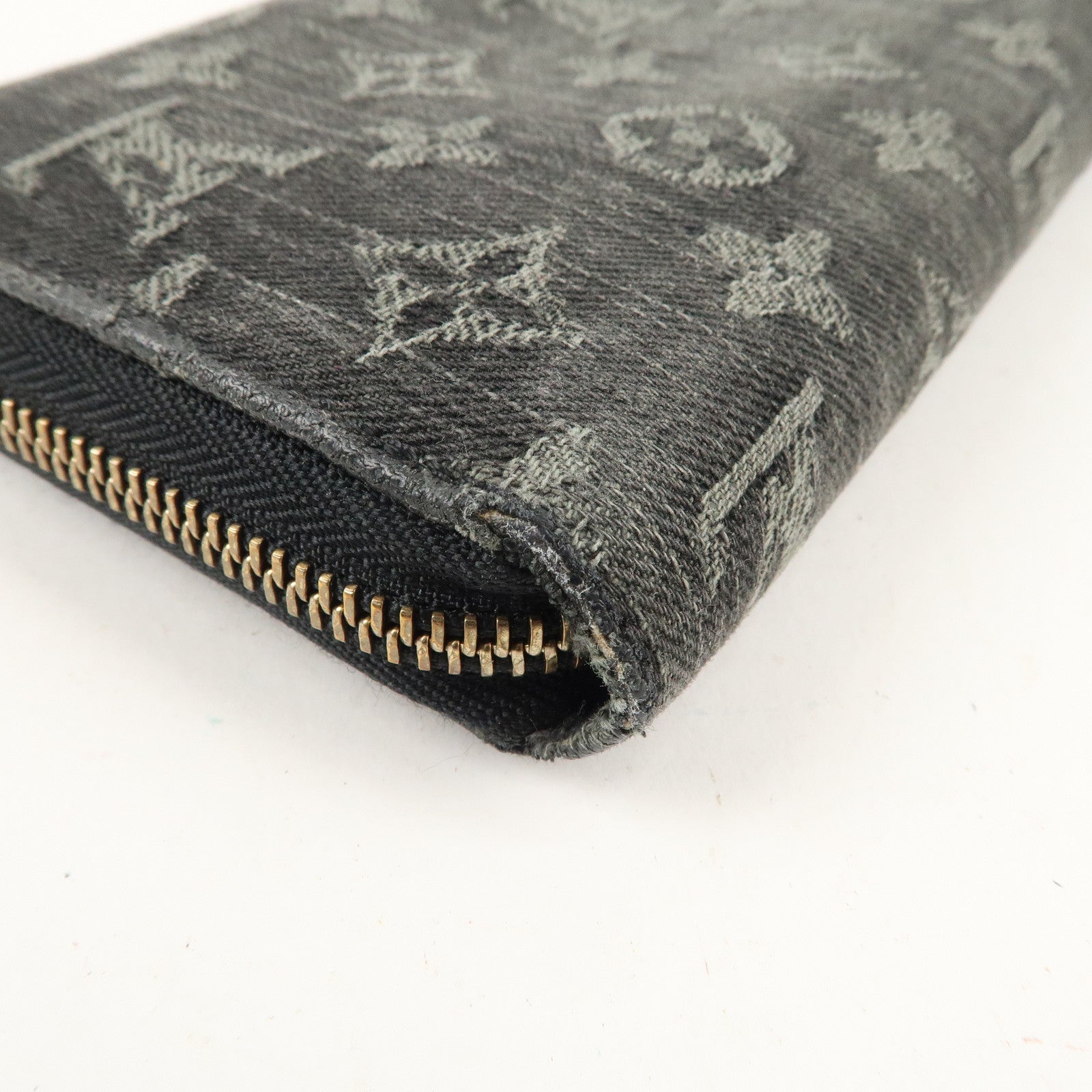 Louis Vuitton Monogram Denim Zippy Wallet Noir Black M95614