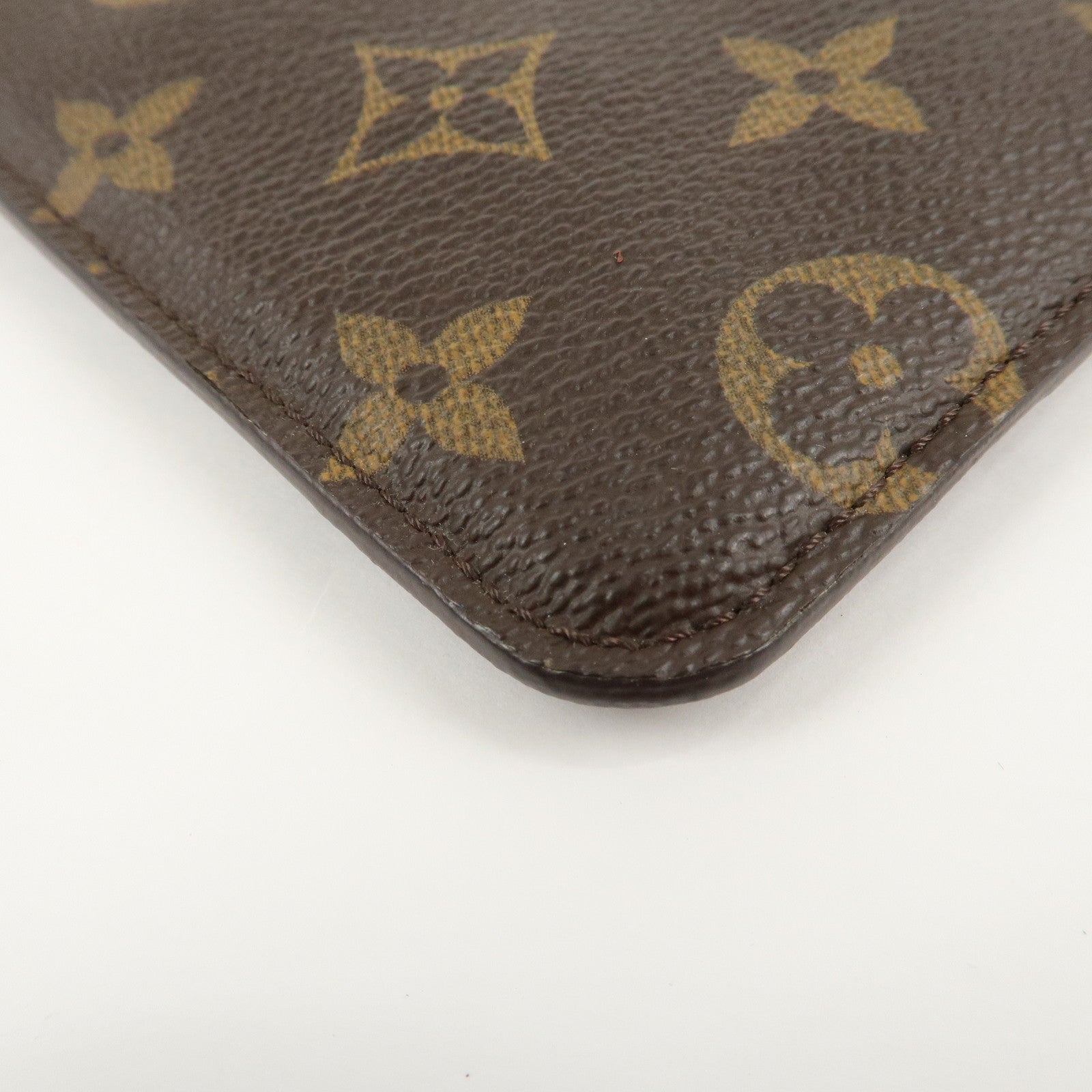 Louis Vuitton Monogram etui a lunettes MM Glasses Case M66544 Used