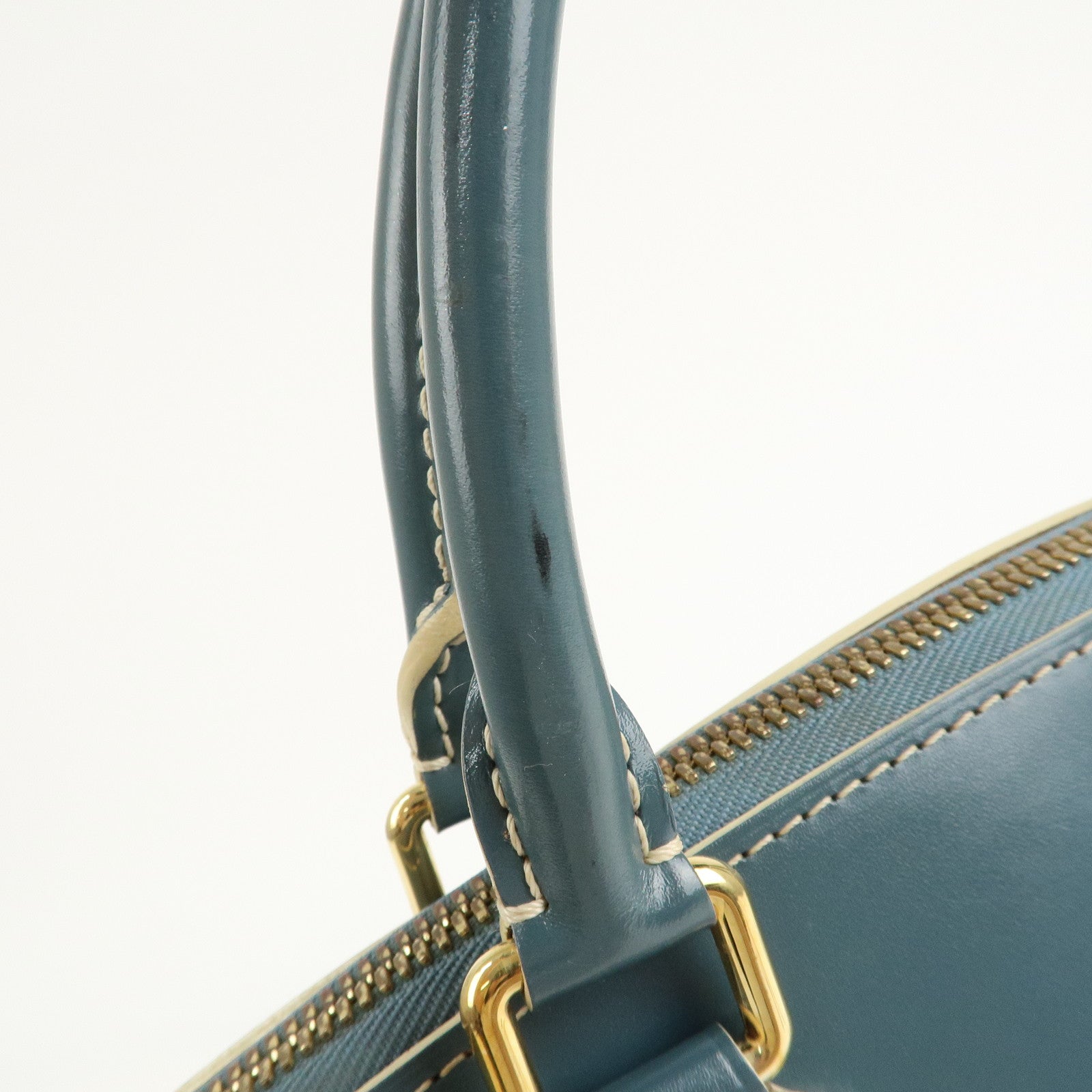 Louis Vuitton Suhari Lock it MM Hand Bag Blue M95432