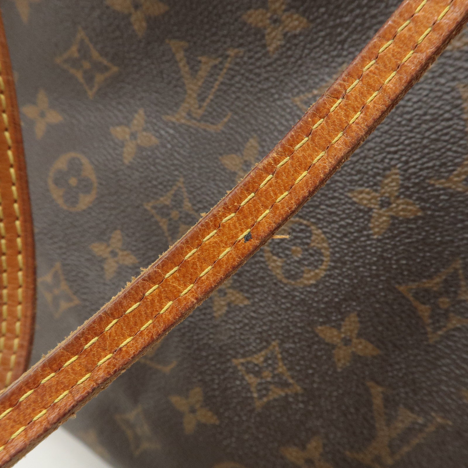 Louis Vuitton Monogram Neverfull MM Tote Bag Brown M40156