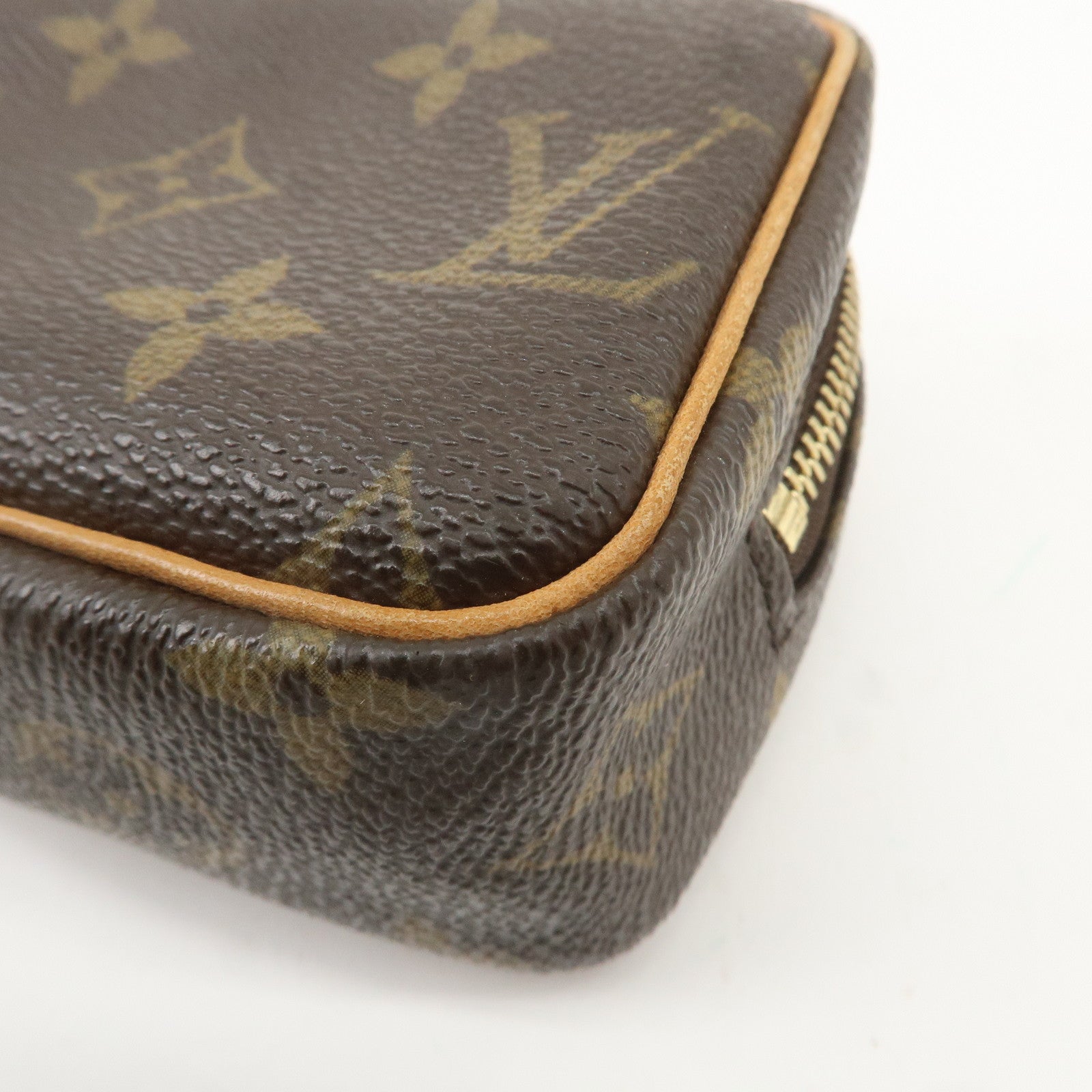 Louis Vuitton Monogram Trousse Wapity Pouch Camera Case M58030