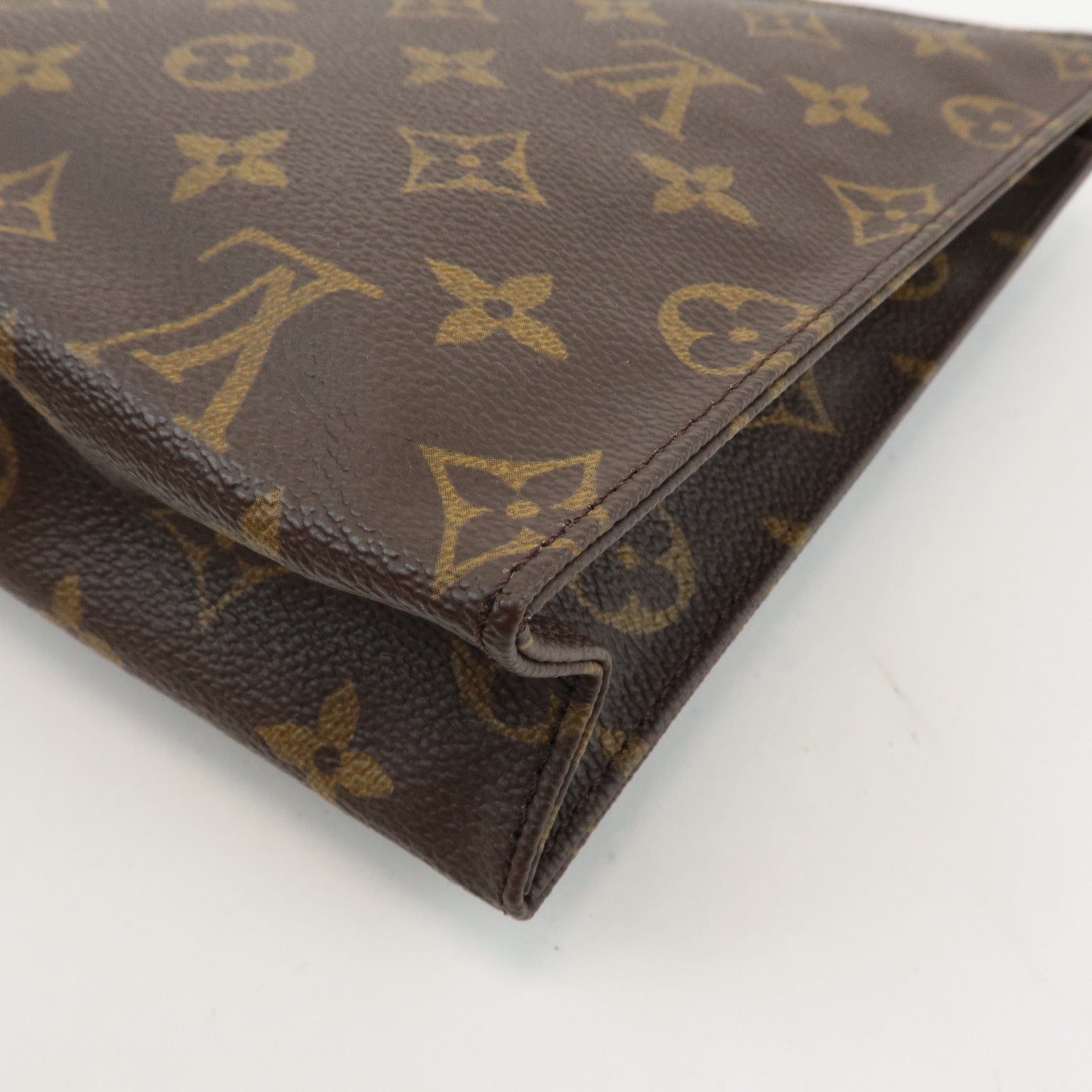 Louis Vuitton Monogram Poche Toilette 26 Clutch Bag M47542