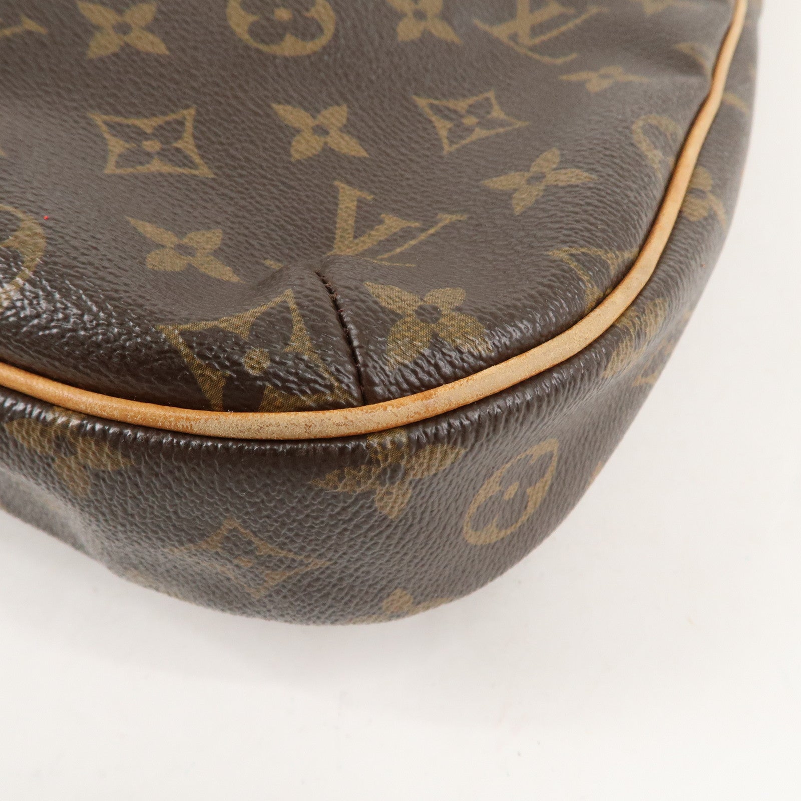 Louis Vuitton Monogram Odeon MM Crossbody Shoulder Bag M56389