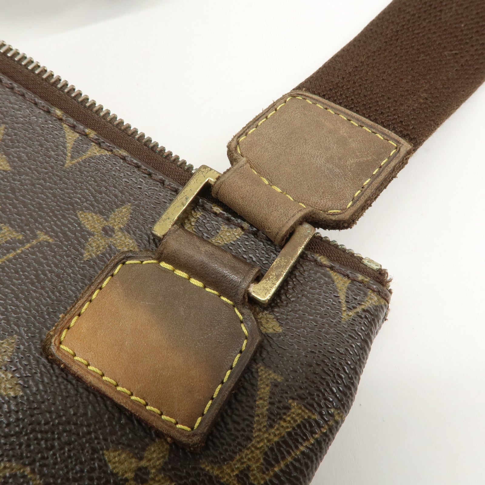 Louis Vuitton Monogram Pochette Bosphore Shoulder Bag M40044